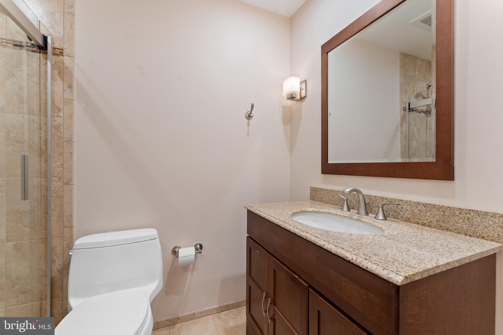 LAKEWOOD LANDING - Residential