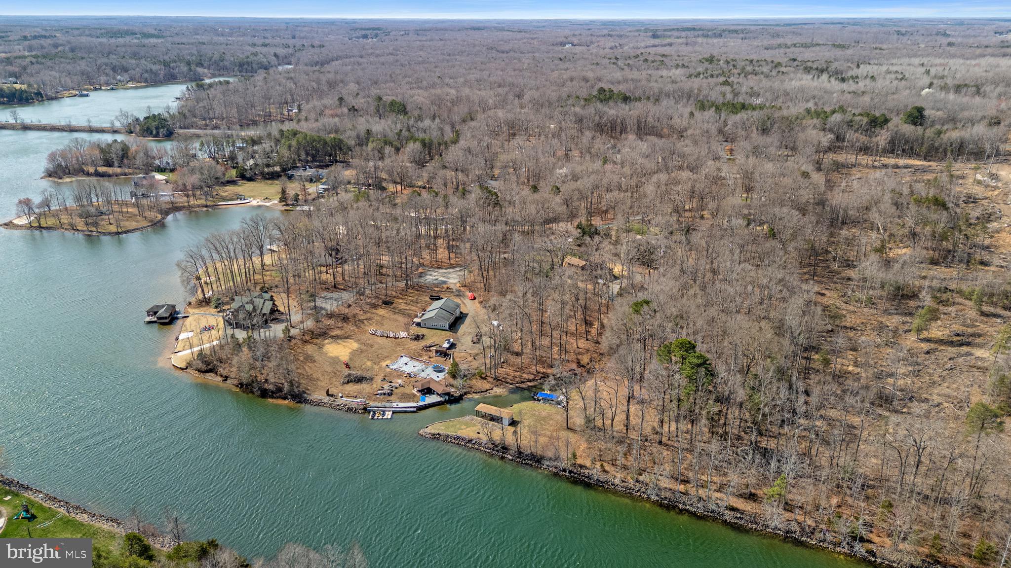 LAKEWOOD LANDING - Residential