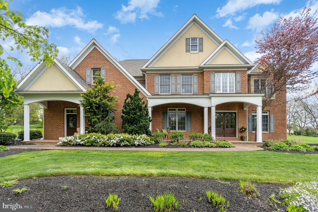 Photo of 19 OLDE MILL CT, LITITZ, PA 17543 (MLS # PALA2030970)