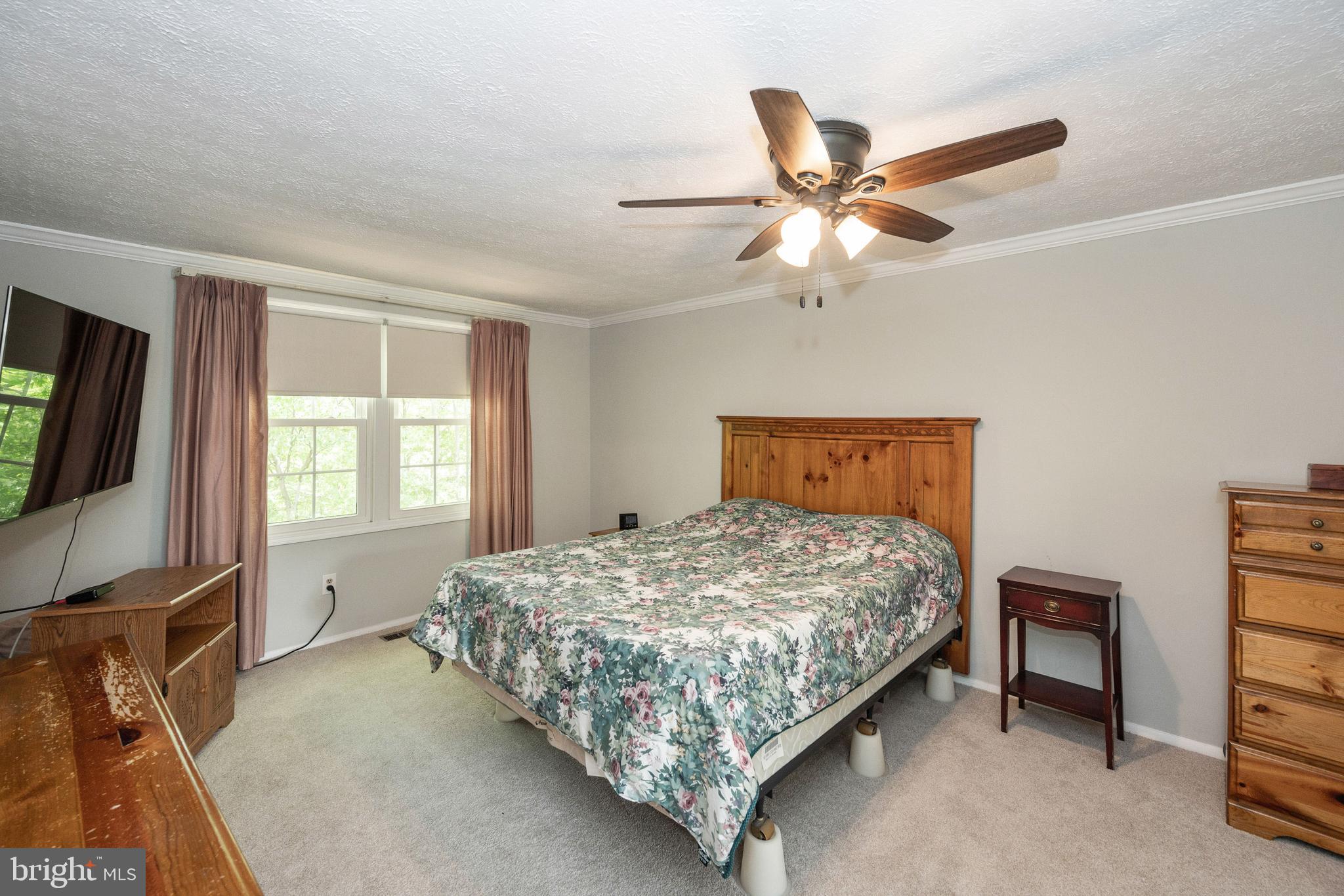 NEWINGTON FOREST - Residential