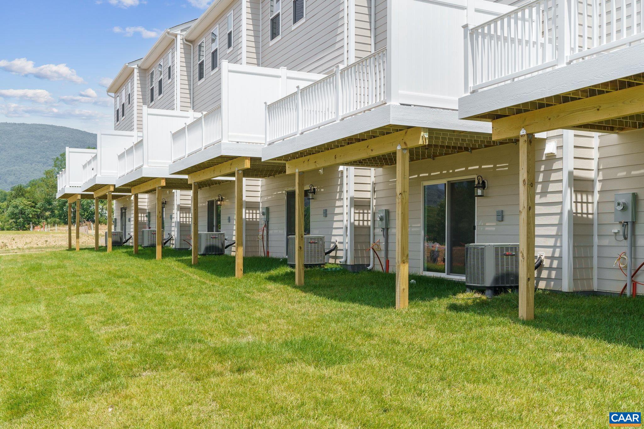 PLEASANT GREEN - Residential