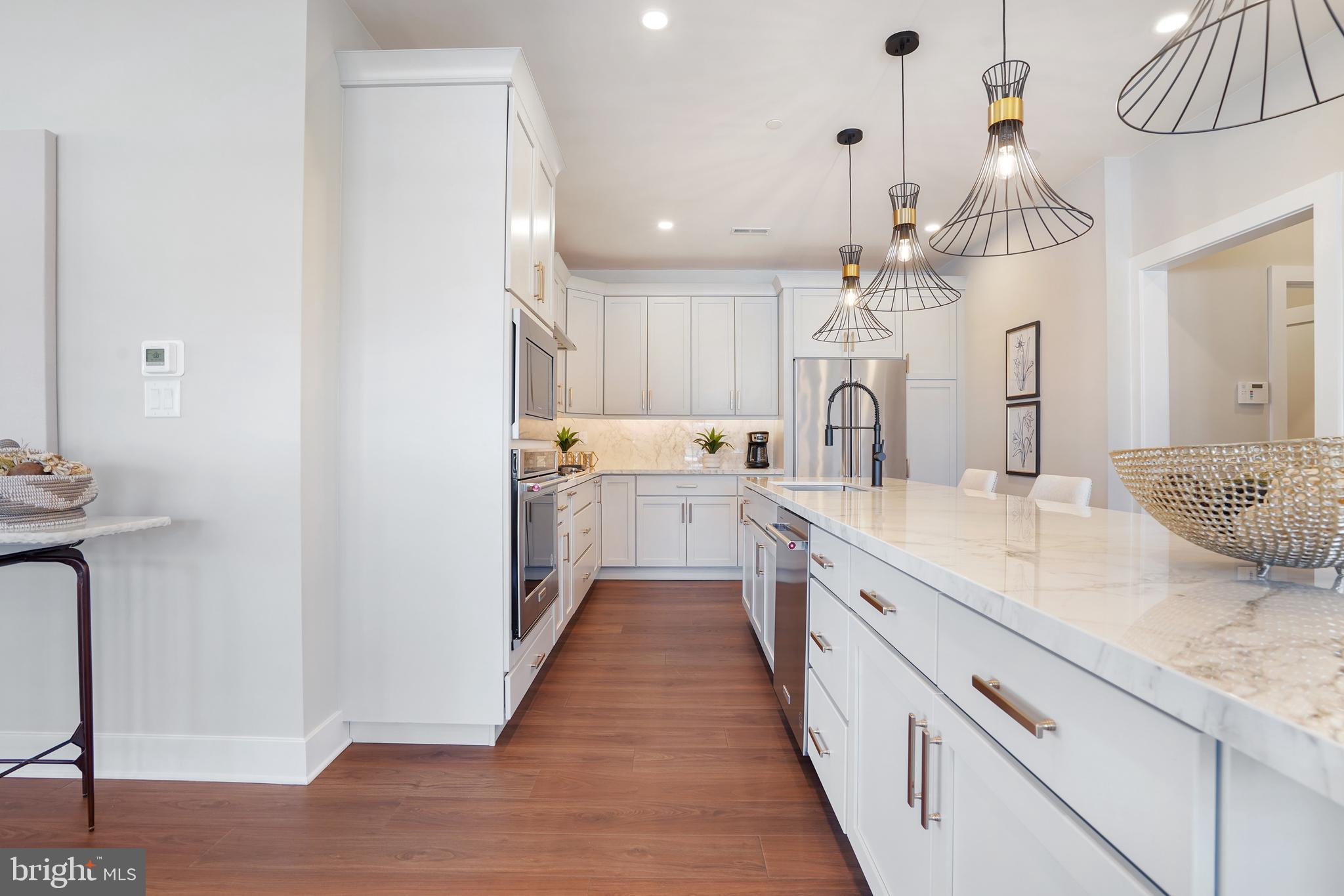 BARCLAY HILL - Residential