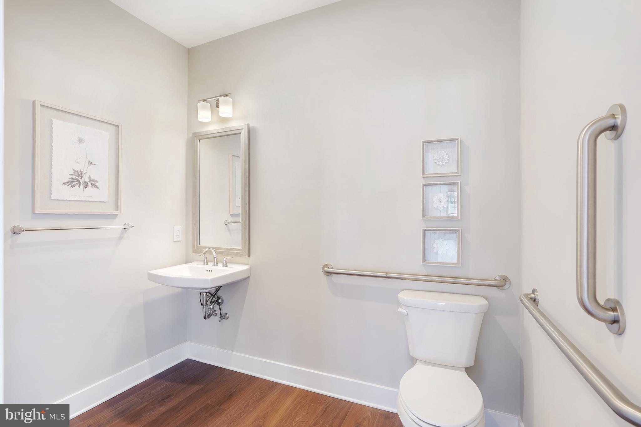 BARCLAY HILL - Residential