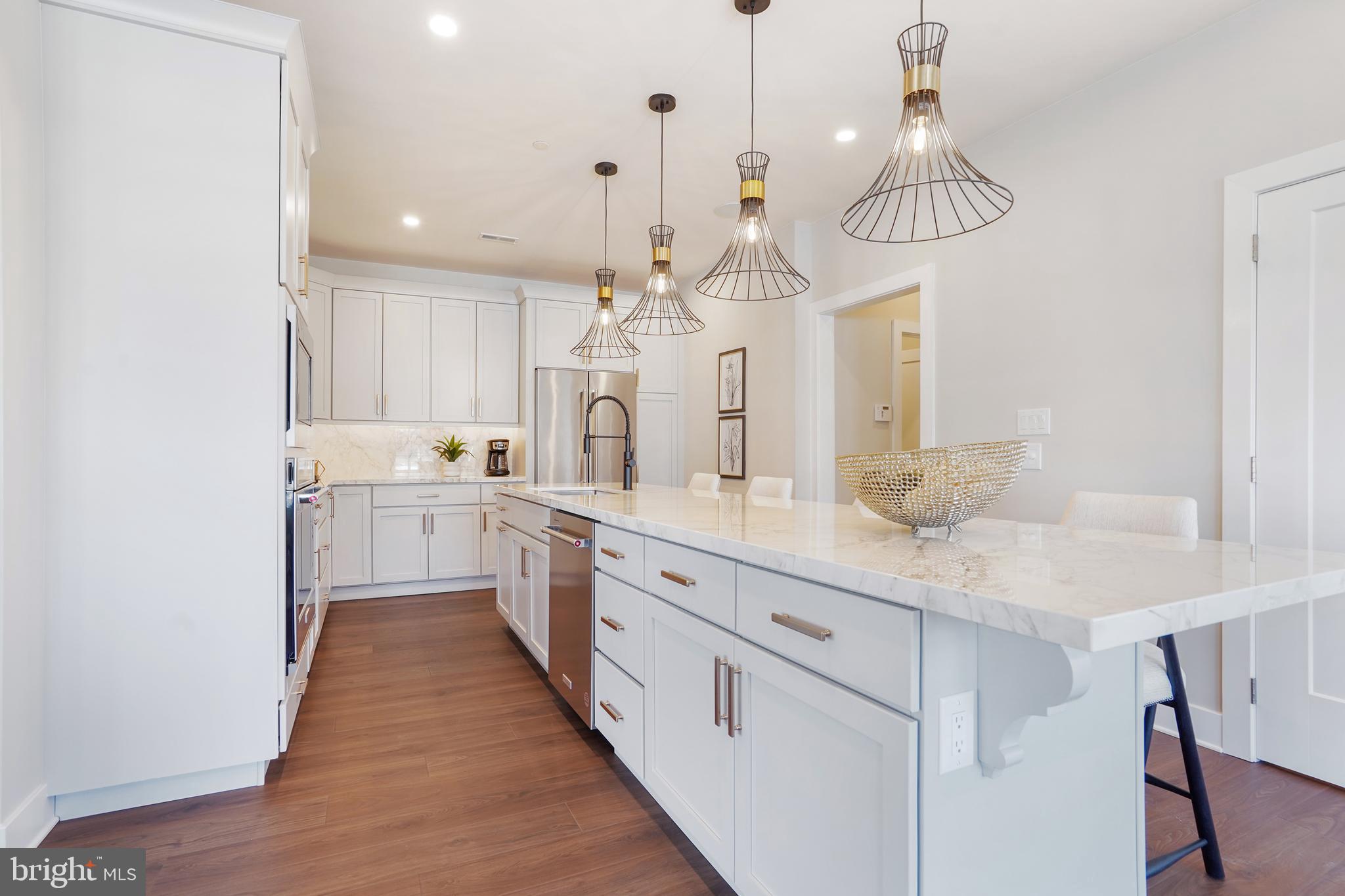 BARCLAY HILL - Residential