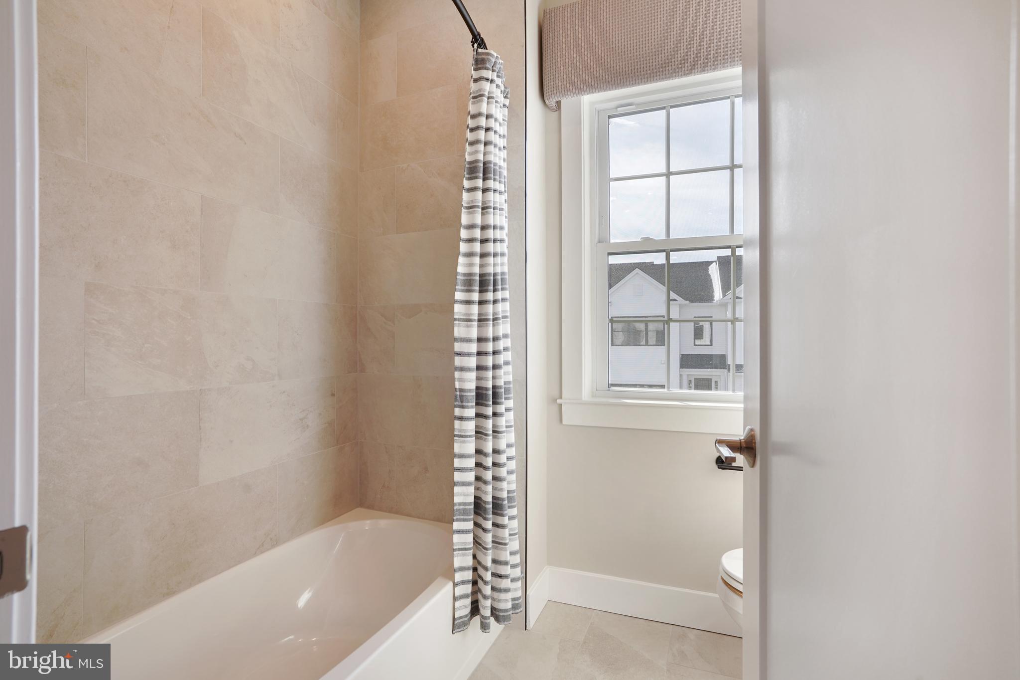 BARCLAY HILL - Residential