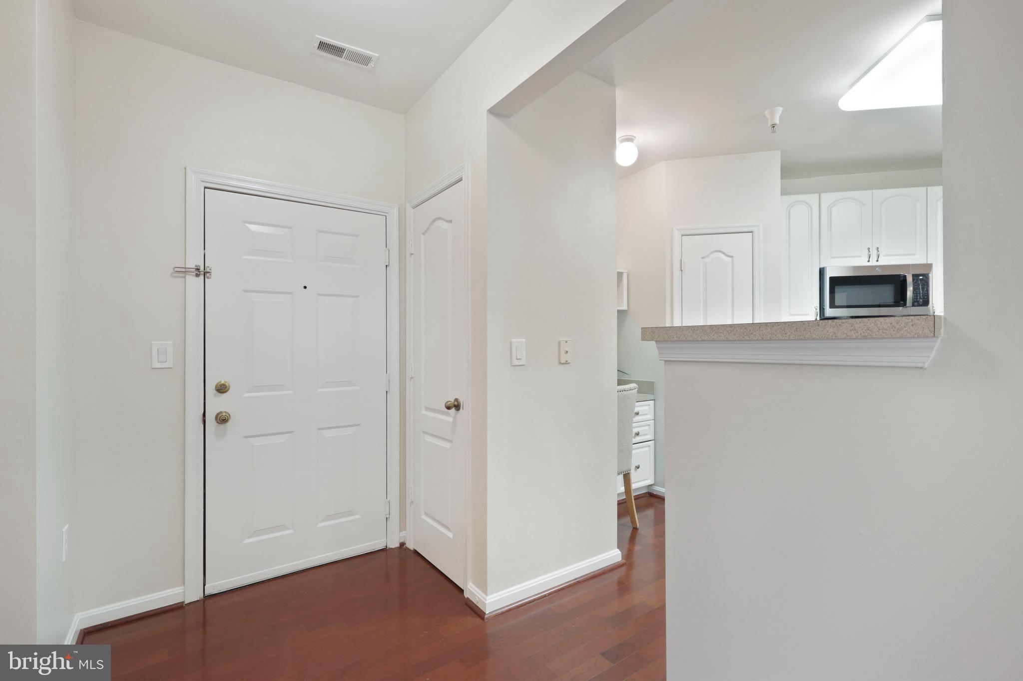 HIGH VIEW AT HUNT VALLEY - Residential