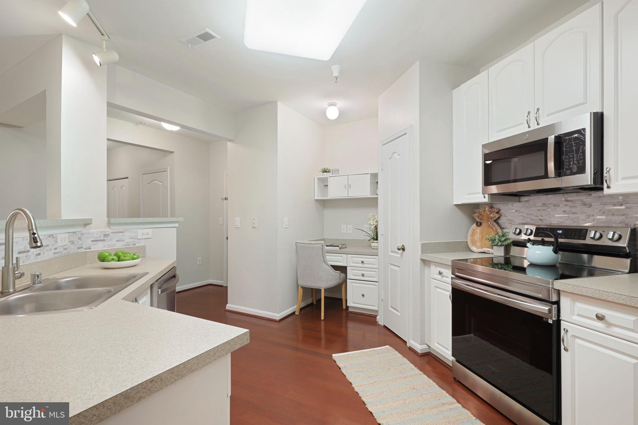 HIGH VIEW AT HUNT VALLEY - Residential