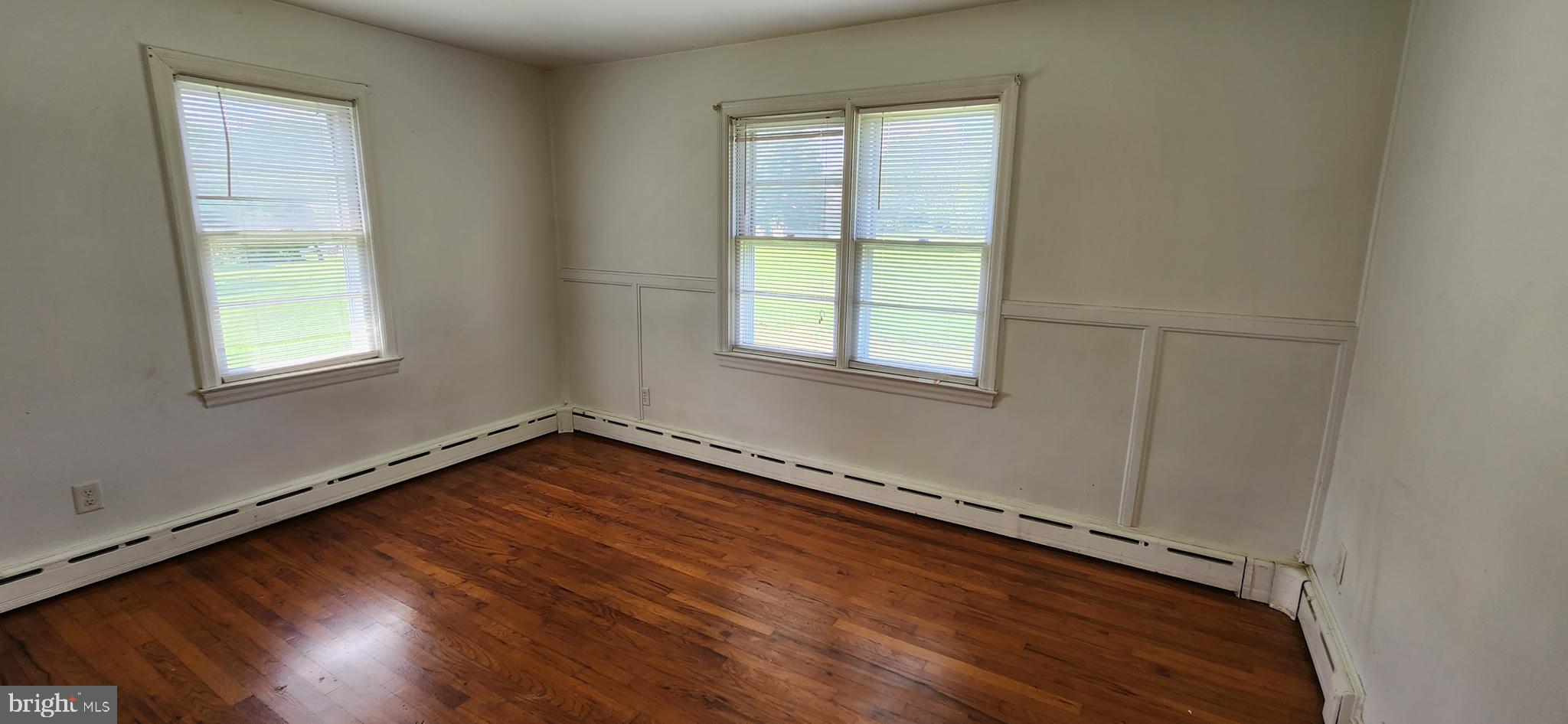 MILFORD SQ ESTS - Residential