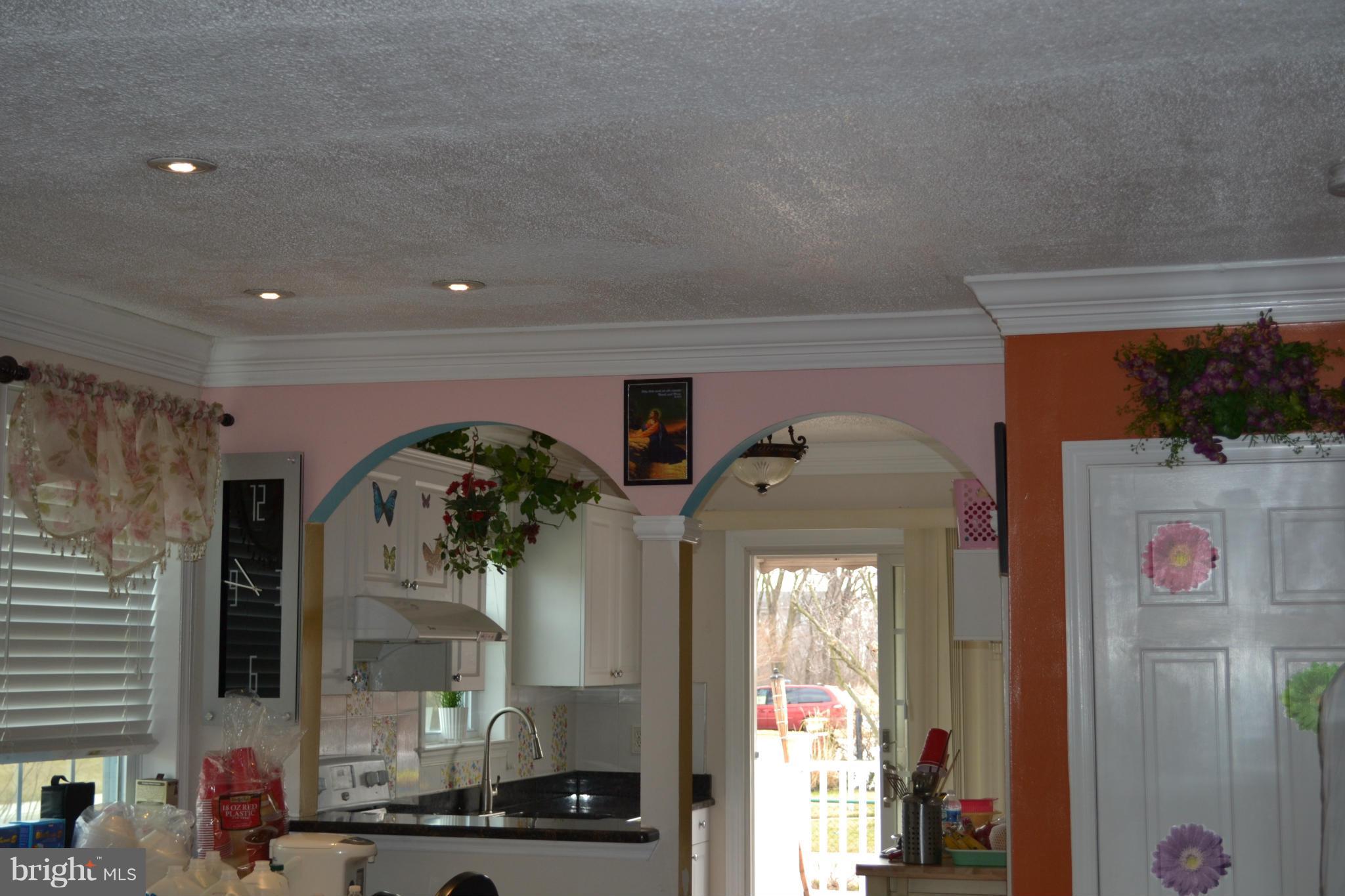 DELK MANOR - Residential