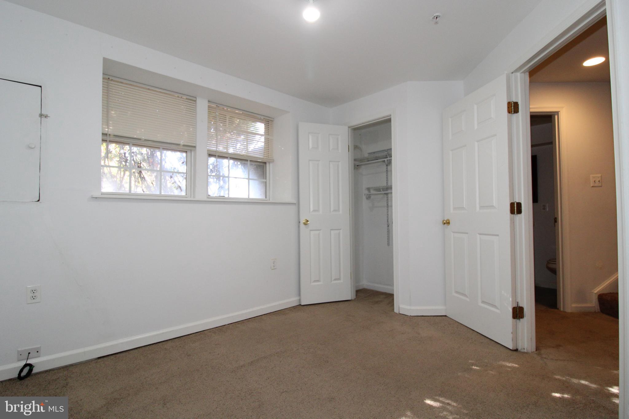 HAGERS CROSSING - Residential Lease