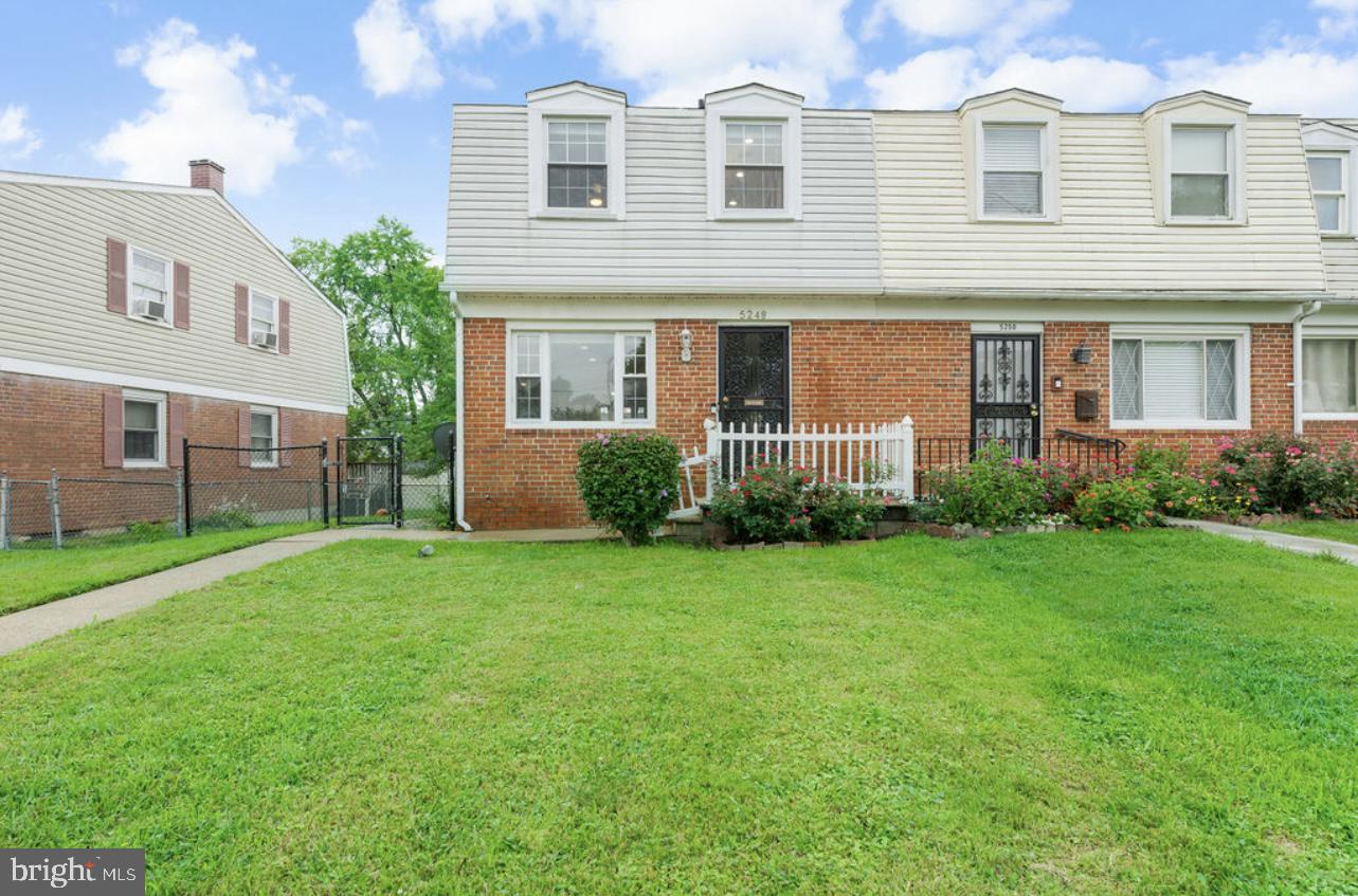 Welcome to this beautiful home located in the Cedonia Community. This well-kept home features 3bedrooms, 2bath, living room, dining room, kitchen, parking pad, ceiling fans, built-in shelf organizer, washer and dryer. Finished basement with an additional bedroom and additional kitchen area. That's 4 bedrooms total!!!! Original hardwood flooring throughout, jacuzzi tub, recess lighting, new siding, and gutter. This beauty is waiting for YOU!!! Contact co-listing agent for any questions. Send ALL Offers directly to Listing Agent.
Note: Please use key to access basement from the outside (back door).