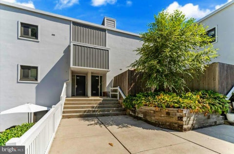 Condo For Sale - 1750 Oakwood Terrace #16C<br/> NARBERTH, PA 19072