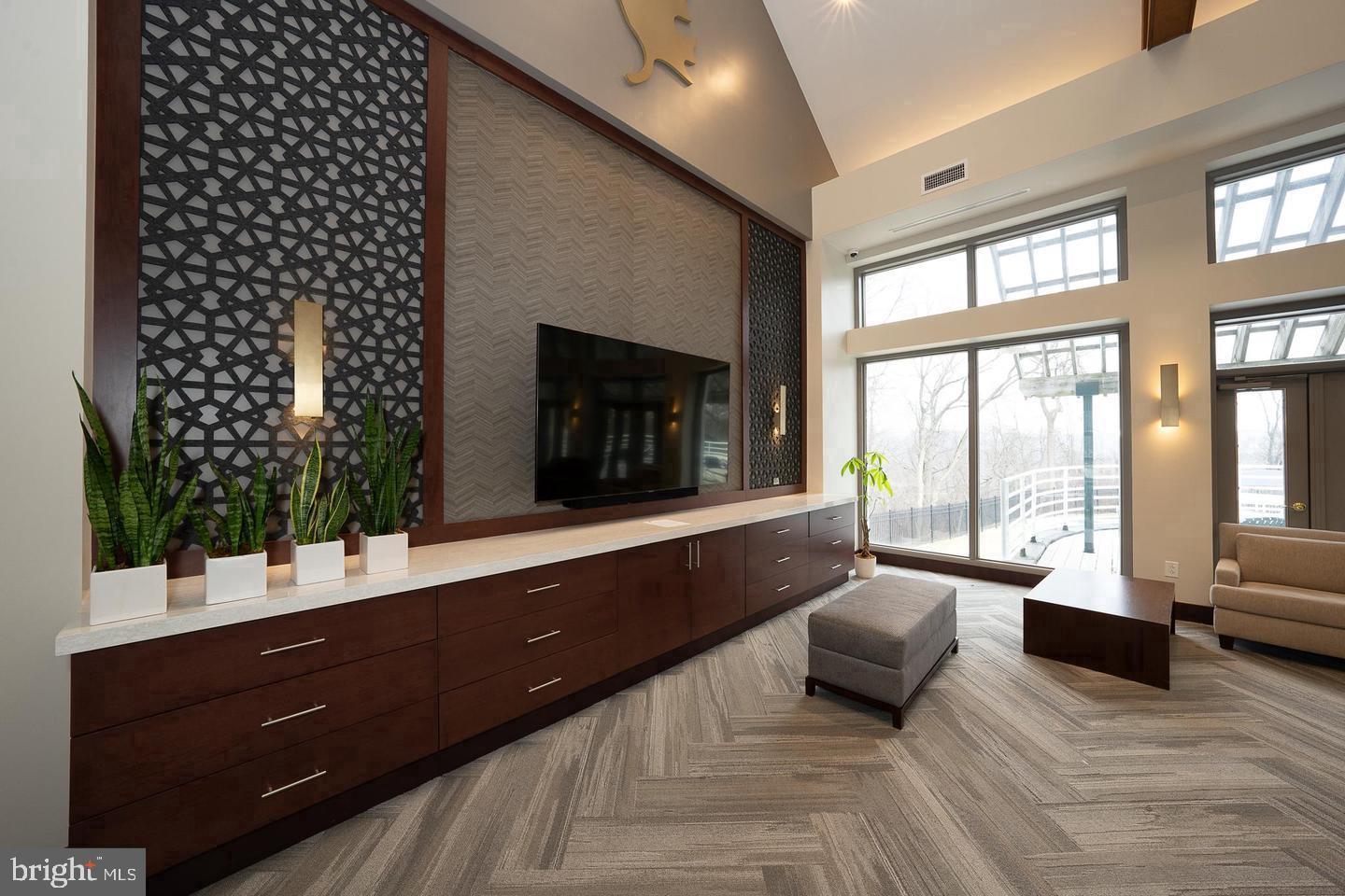 OAK HILL ESTATES - Residential