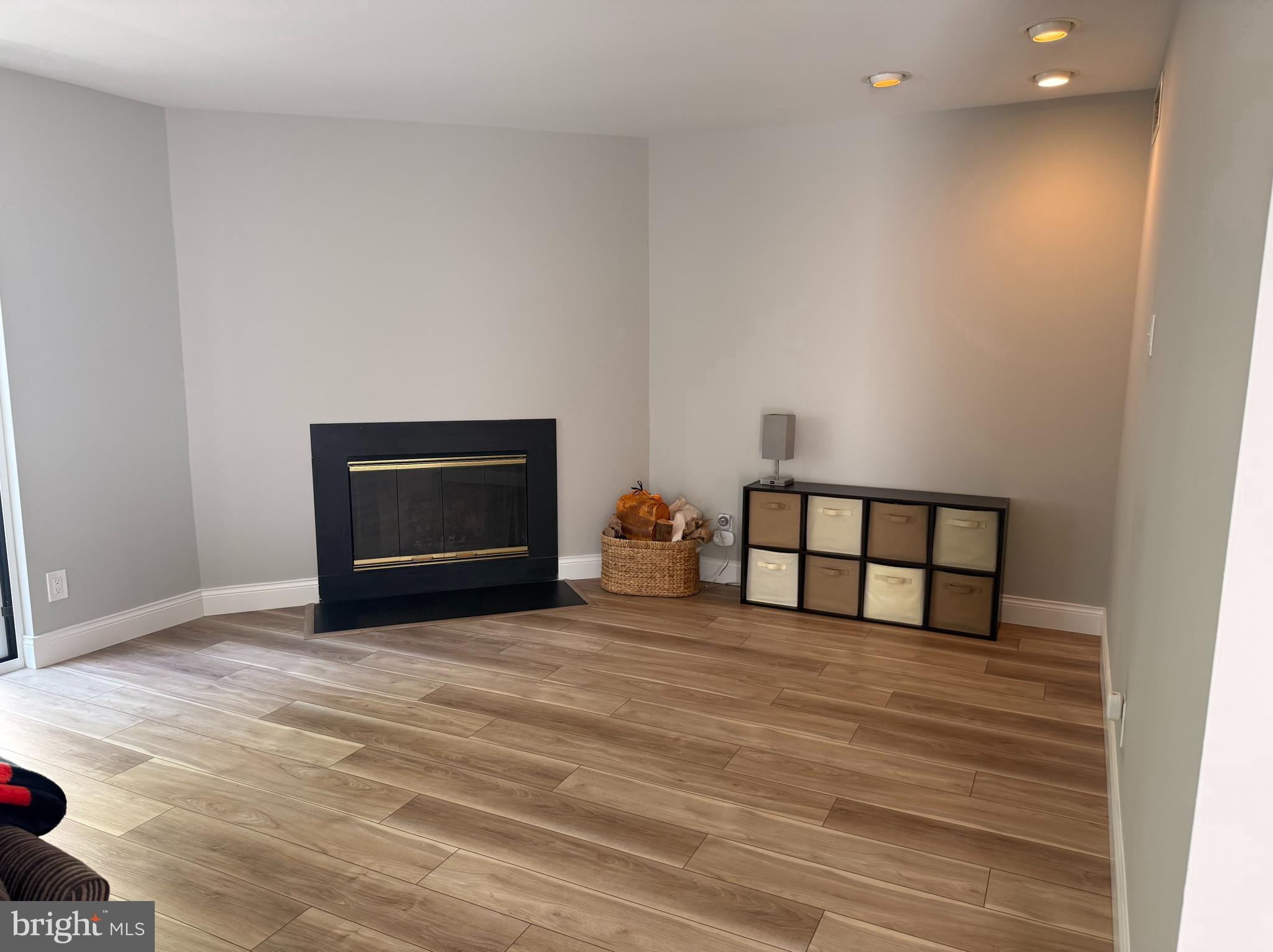 OAK HILL ESTATES - Residential