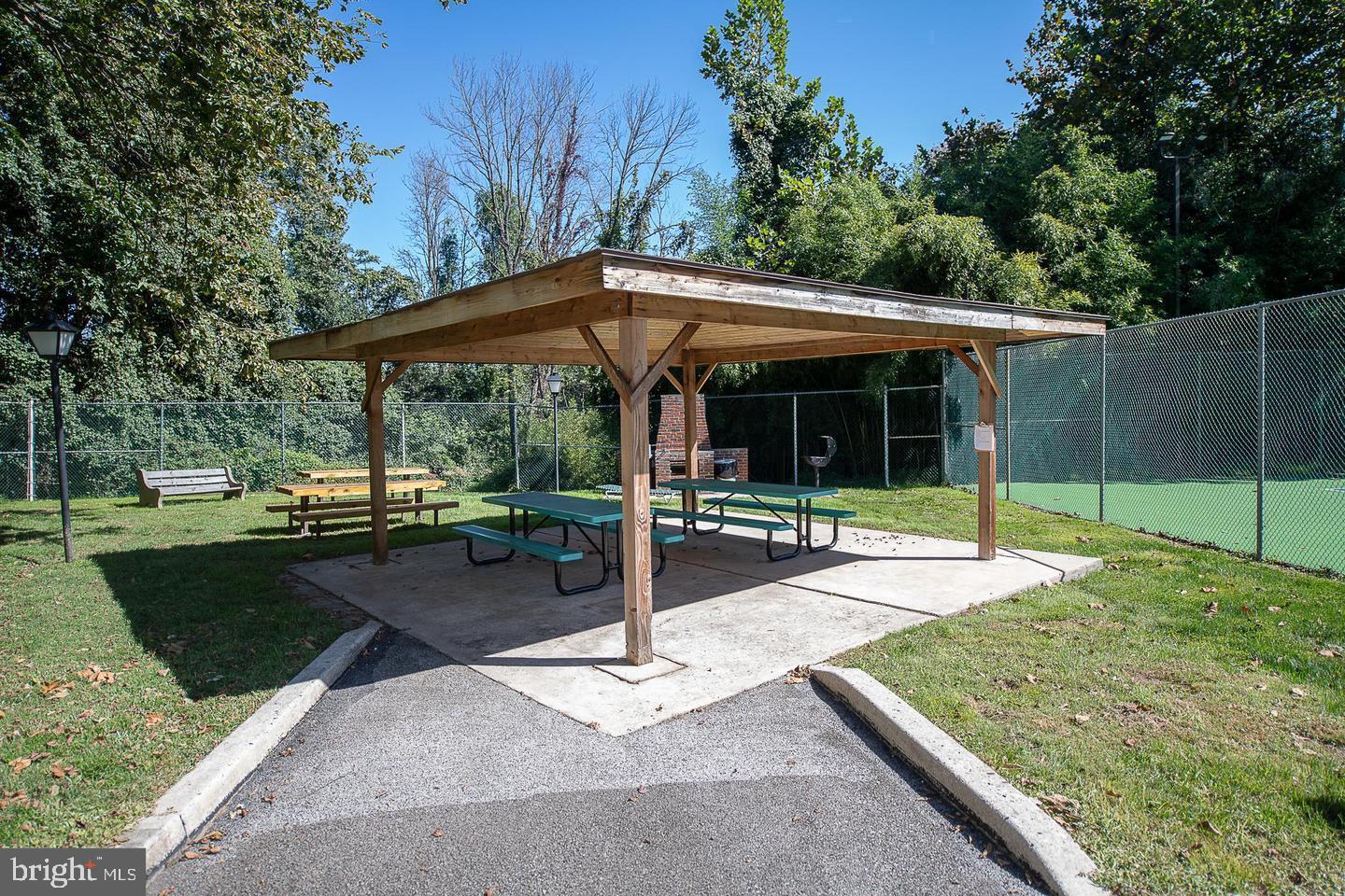 OAK HILL ESTATES - Residential