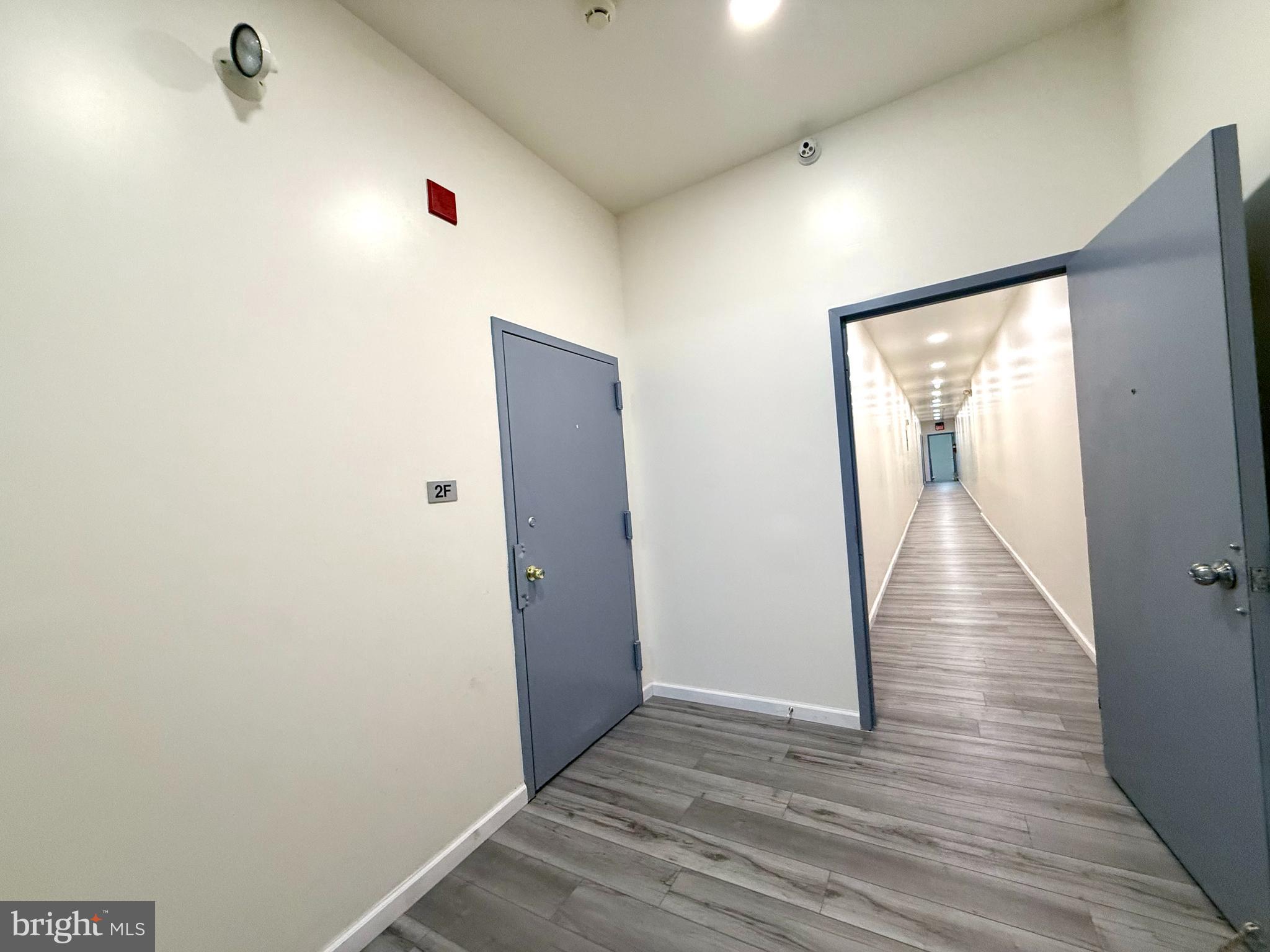 CHINATOWN - Residential Lease