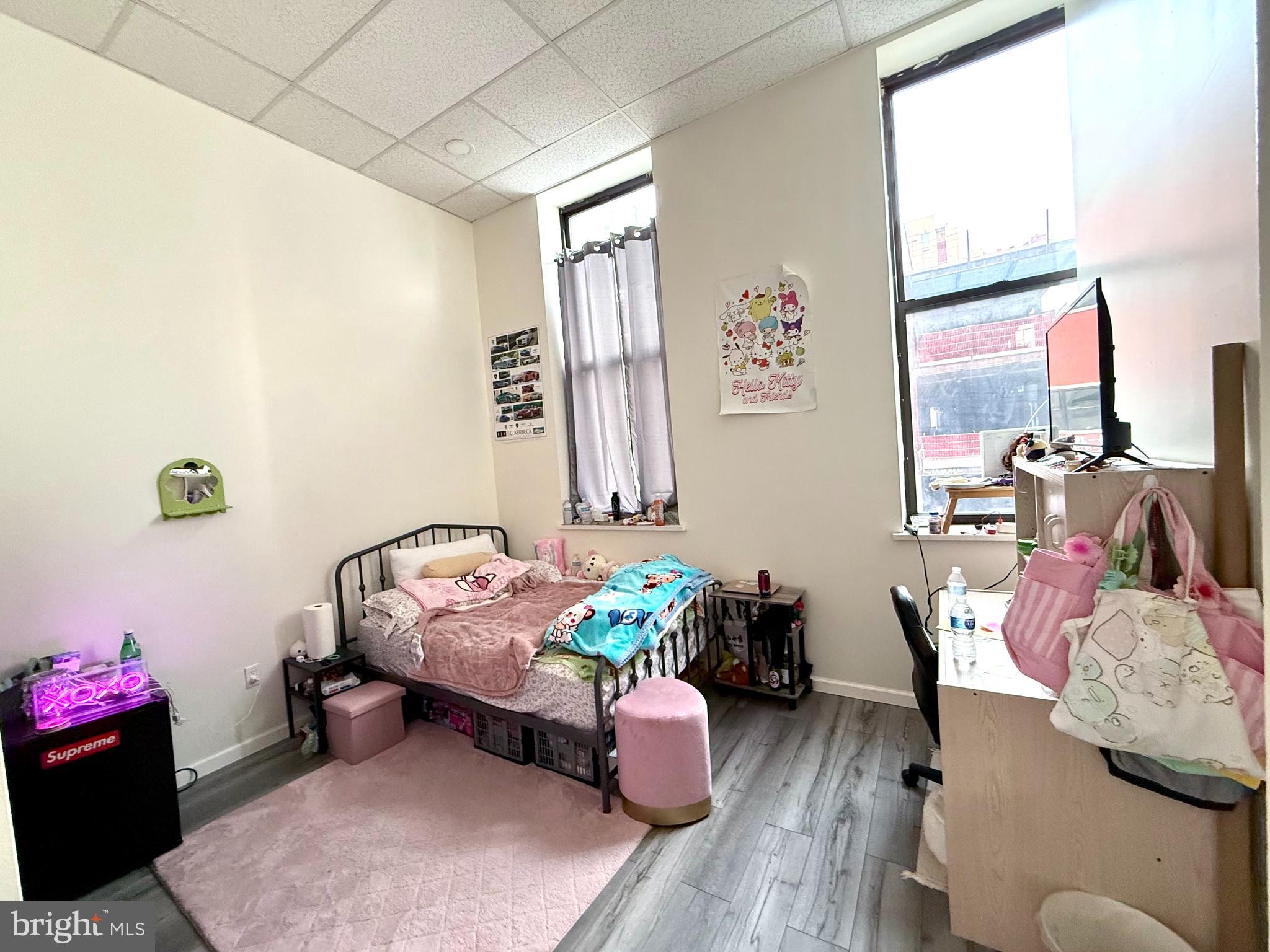 CHINATOWN - Residential Lease