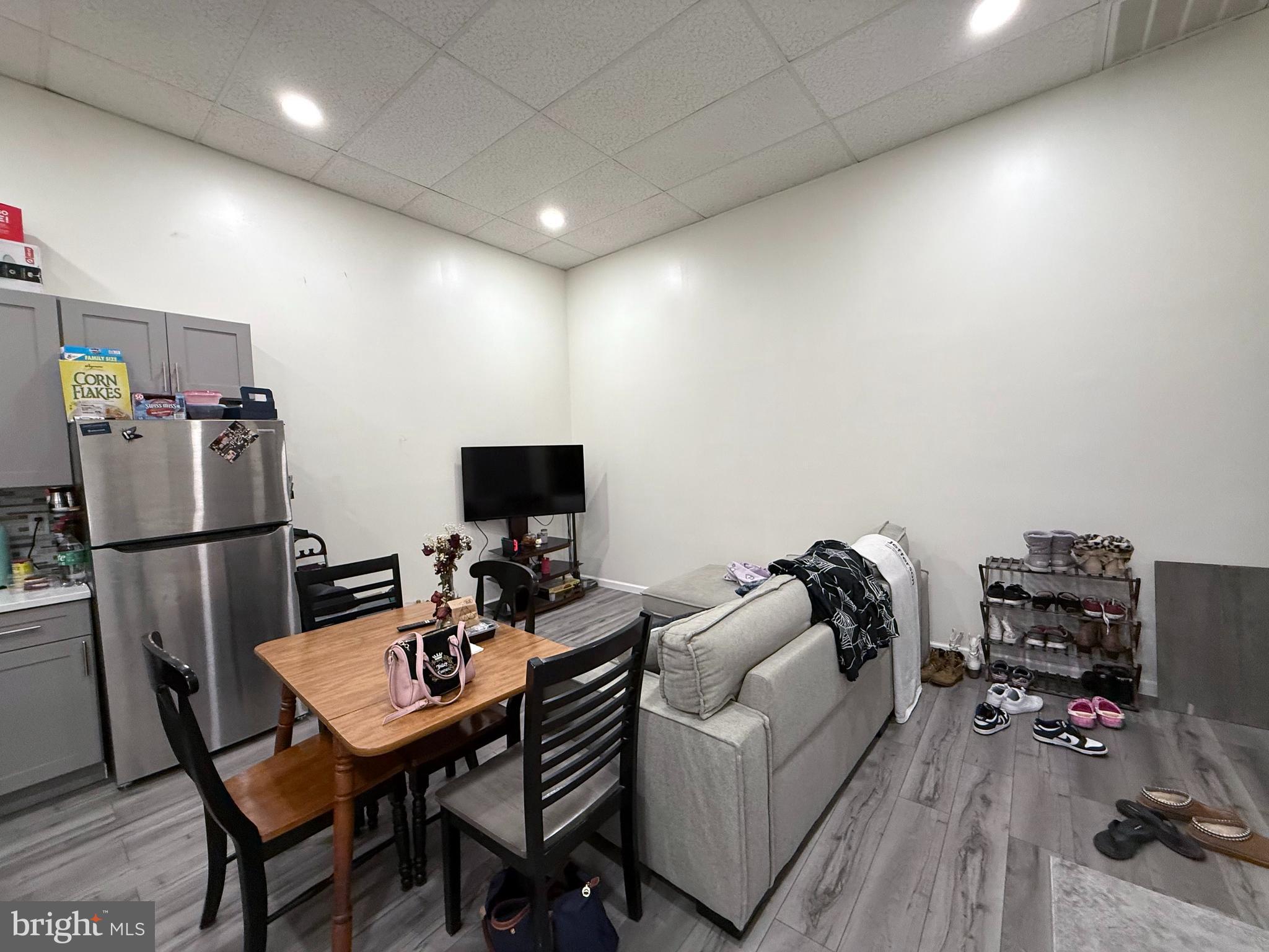 CHINATOWN - Residential Lease