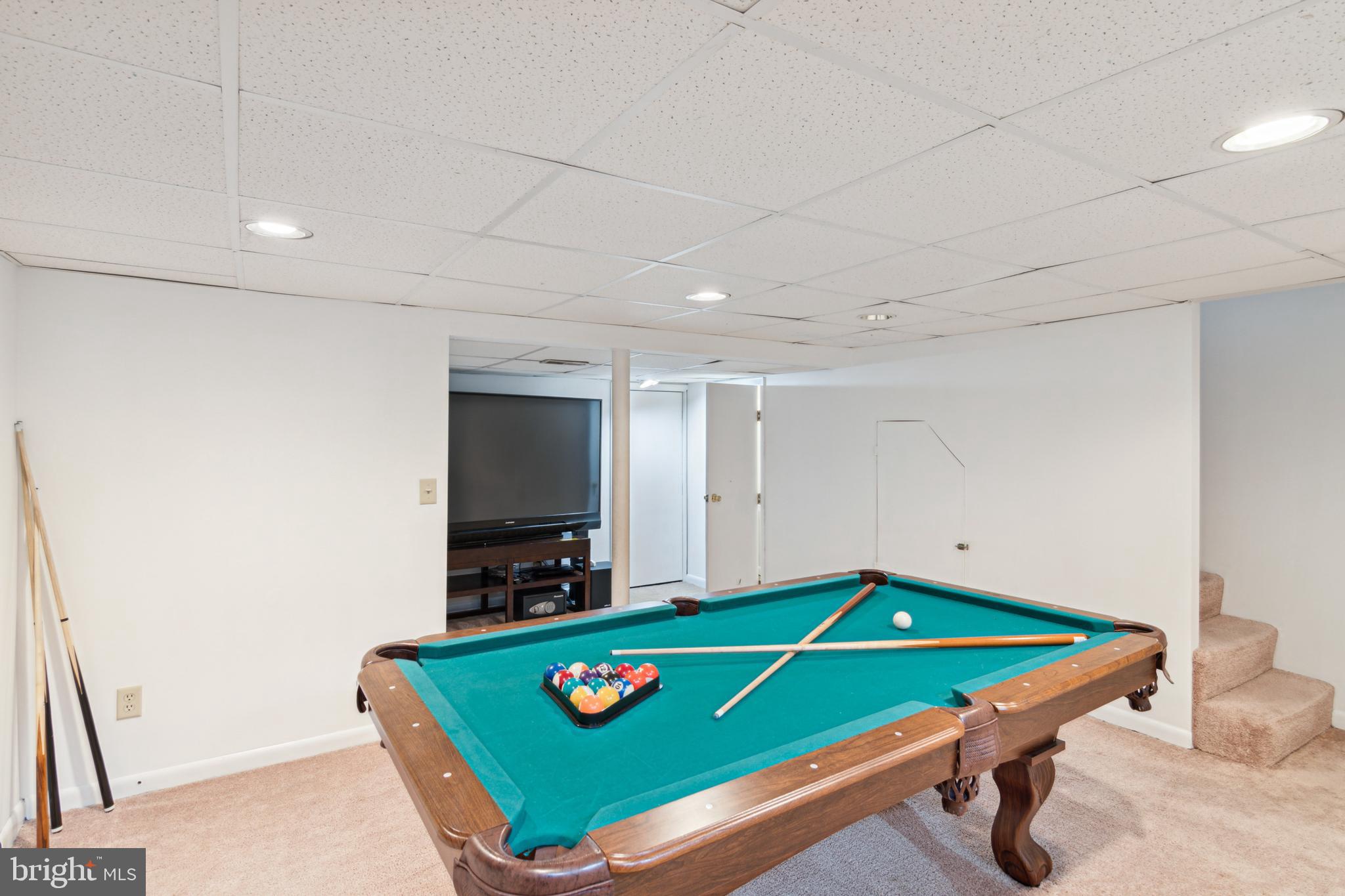 KNETTISHALL - Residential