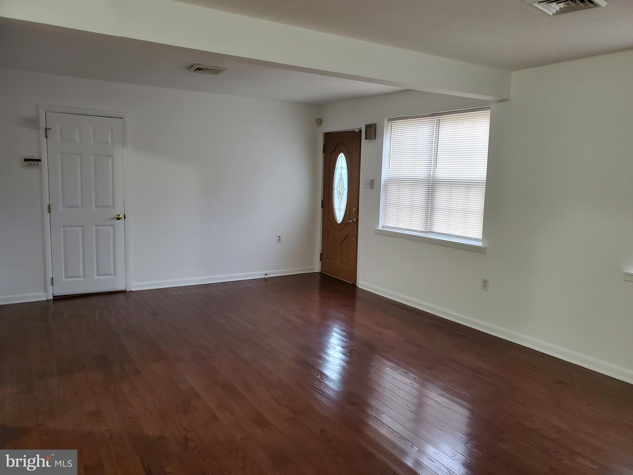 FEASTERVILLE - Residential Lease