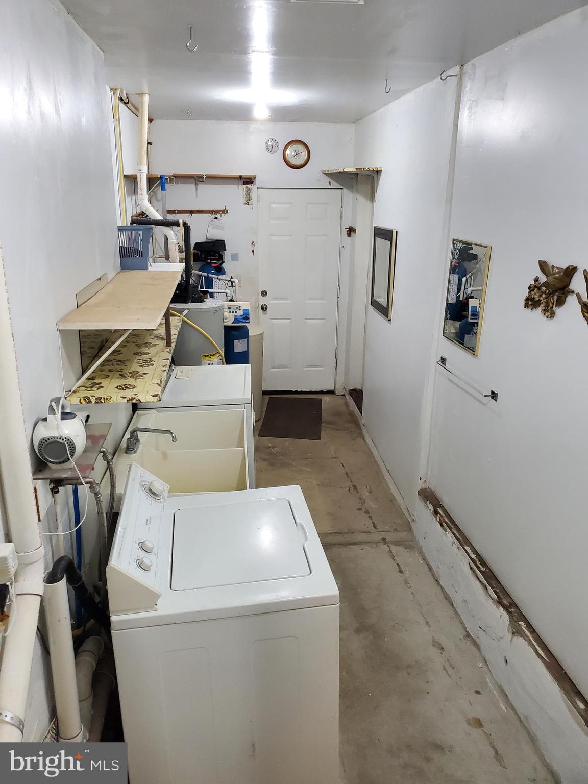 FEASTERVILLE - Residential Lease