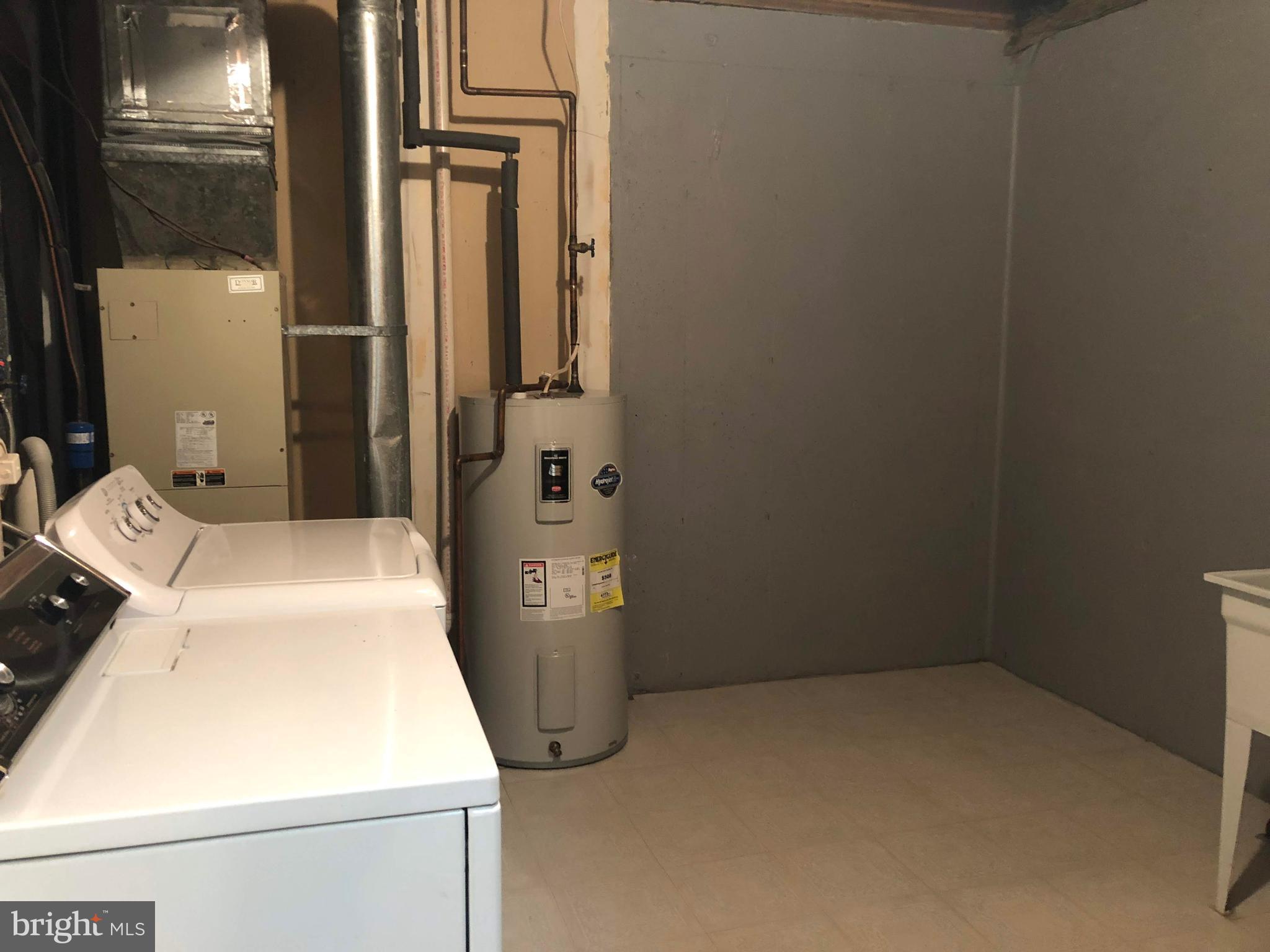 COLONY PARK - Residential