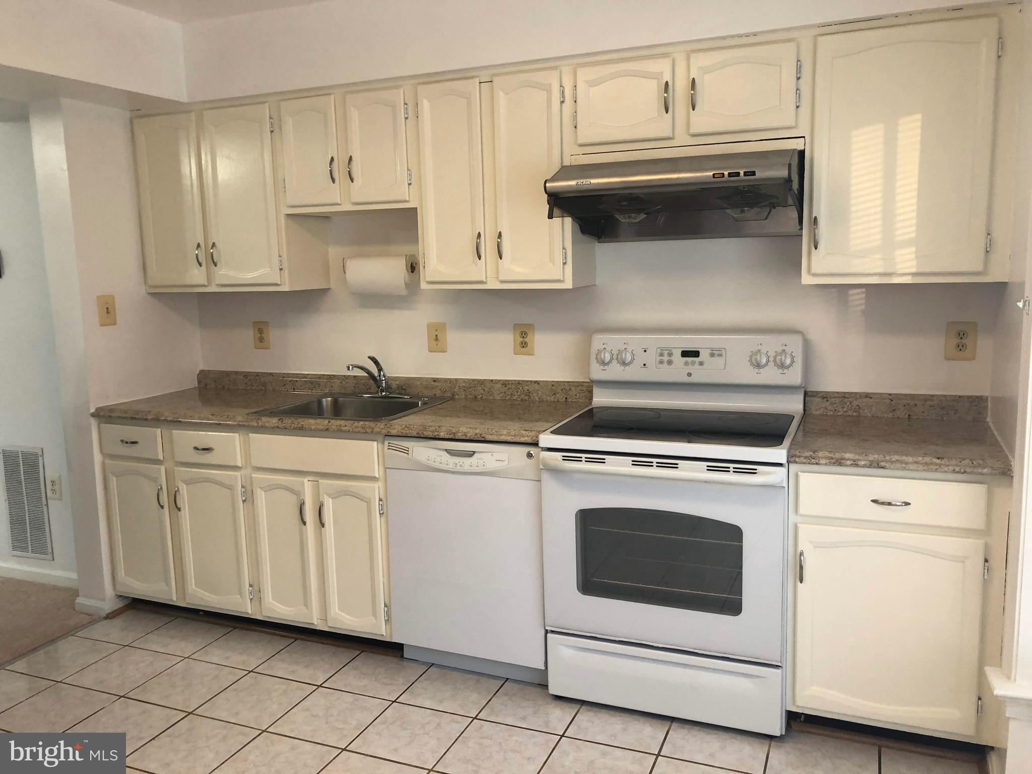 COLONY PARK - Residential