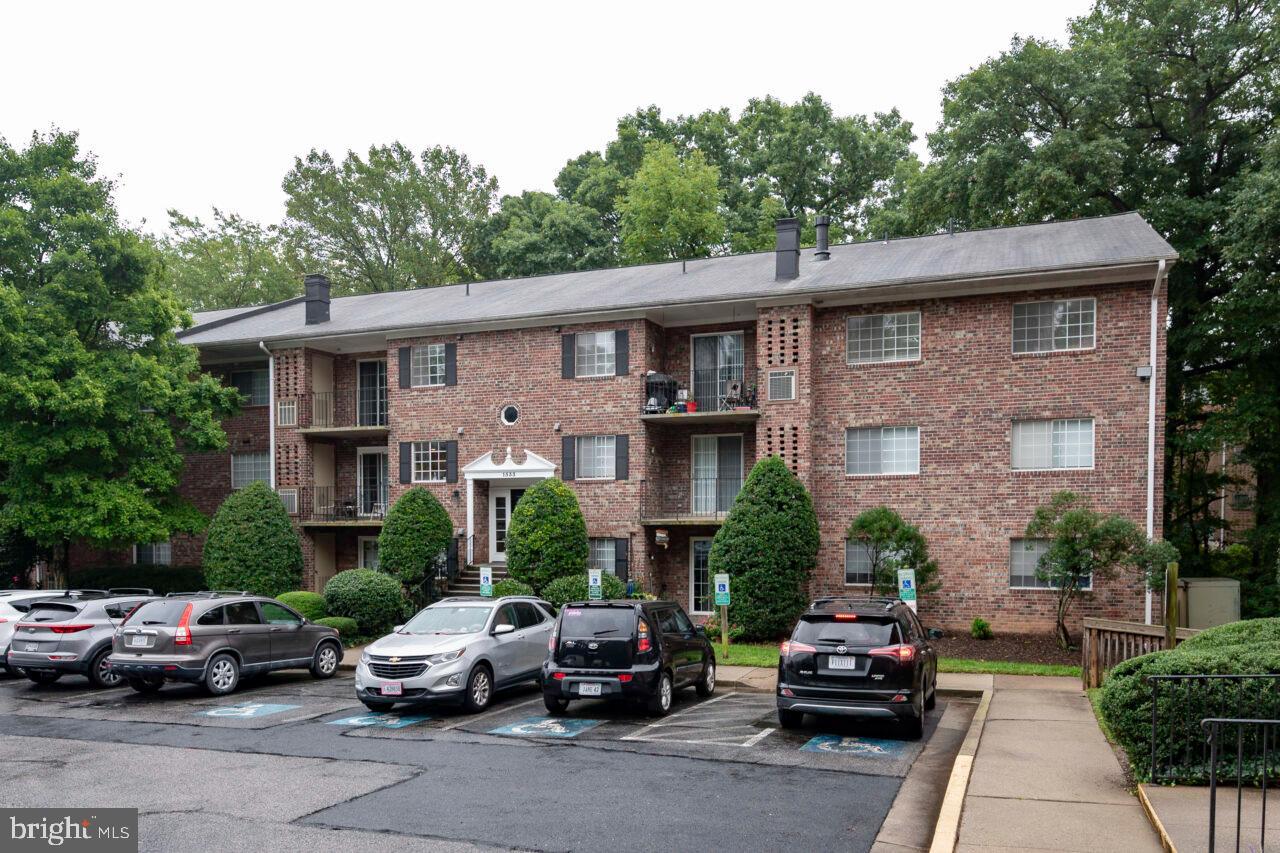 RIVER TERRACE - Residential