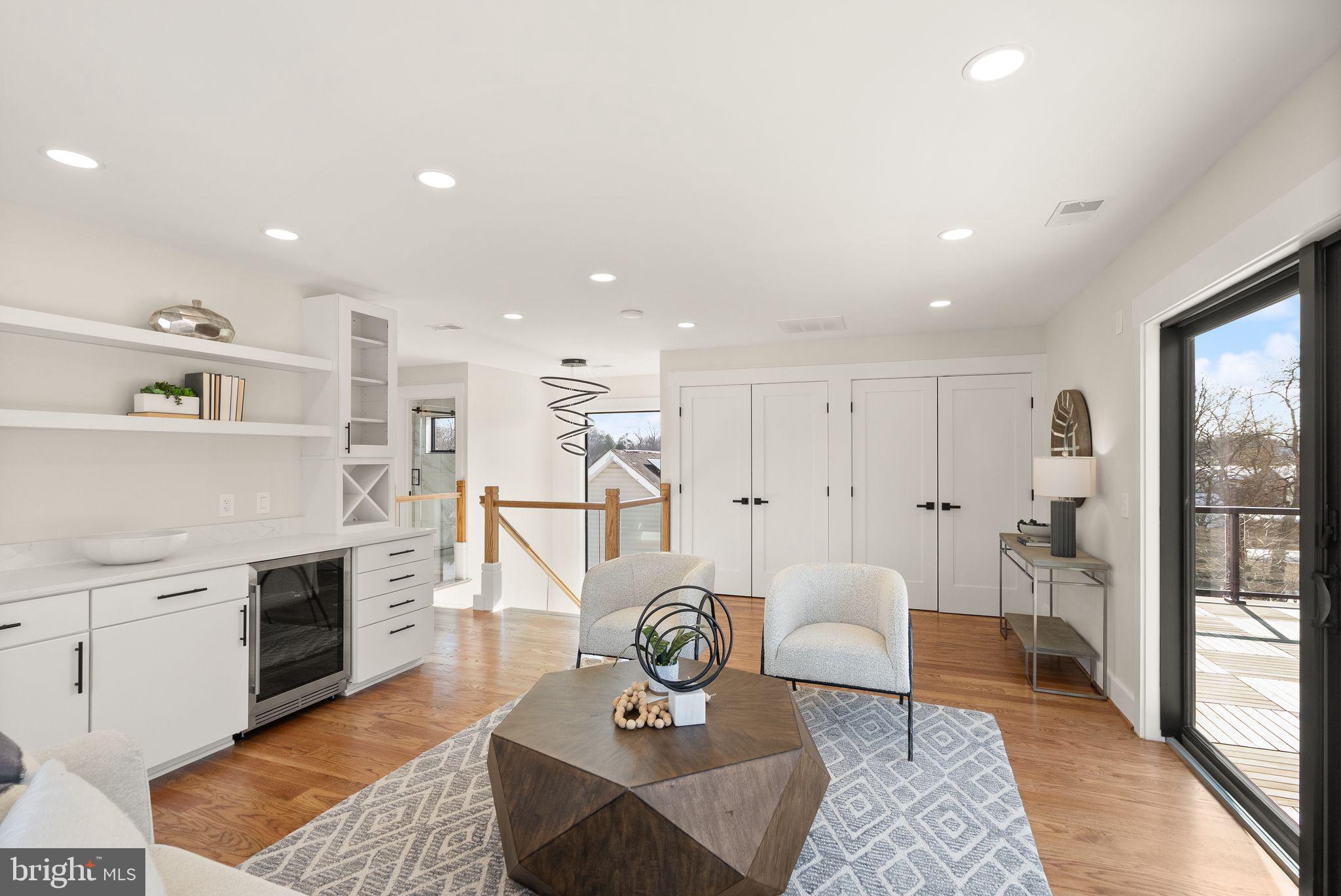 BRANDON VILLAGE - Residential