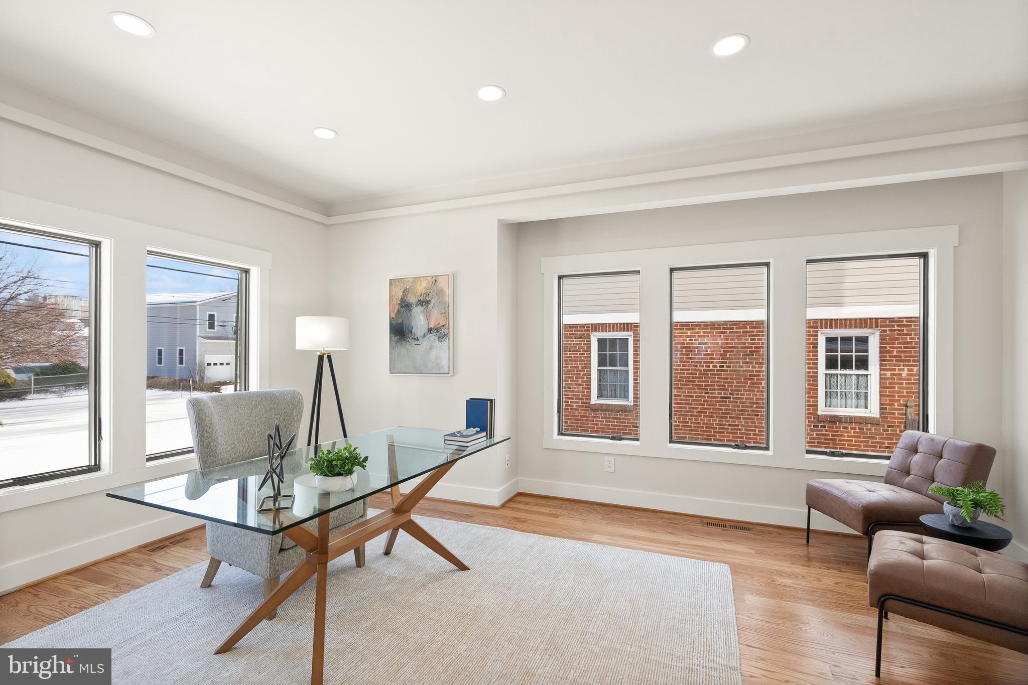 BRANDON VILLAGE - Residential