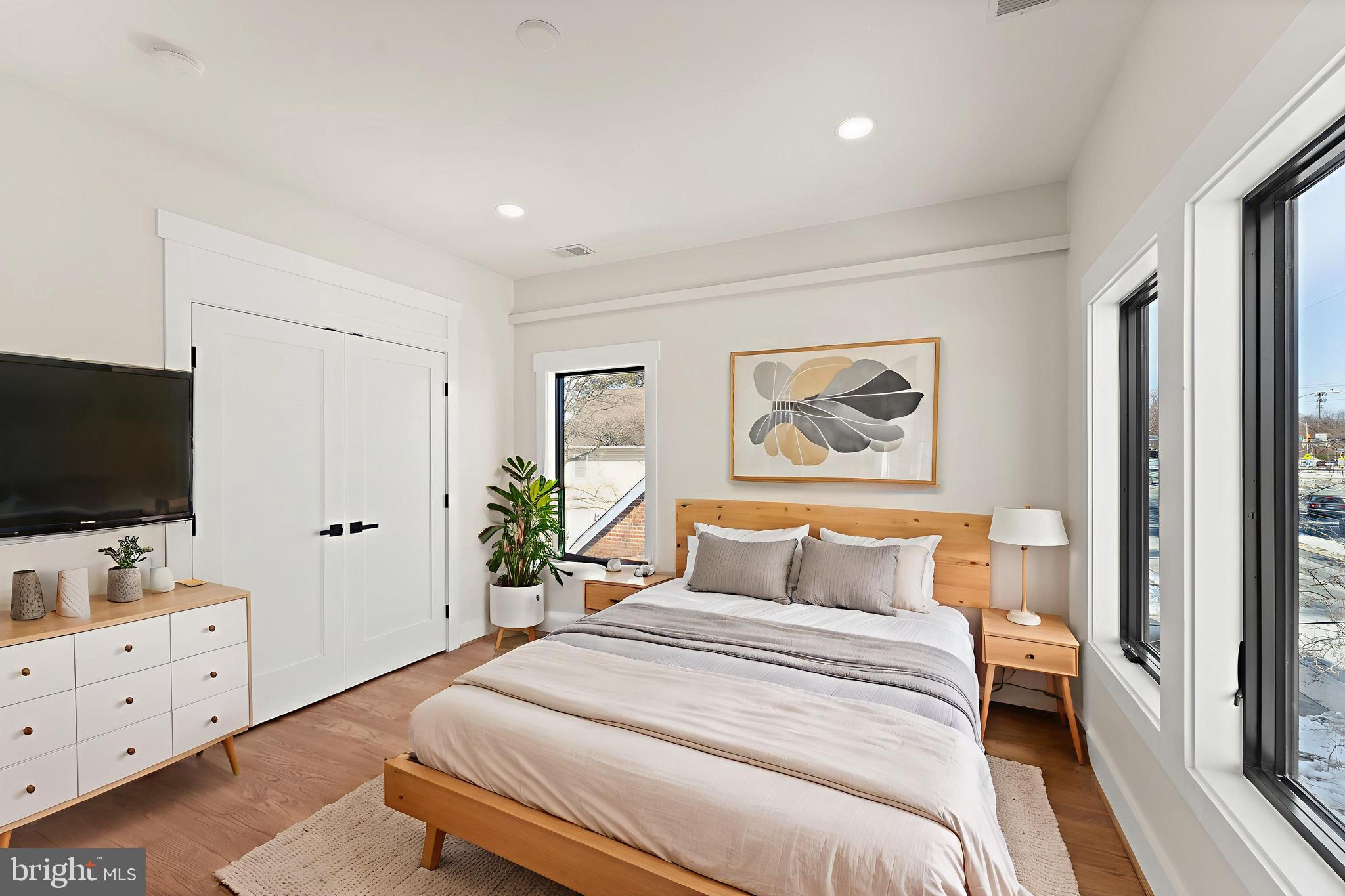 BRANDON VILLAGE - Residential