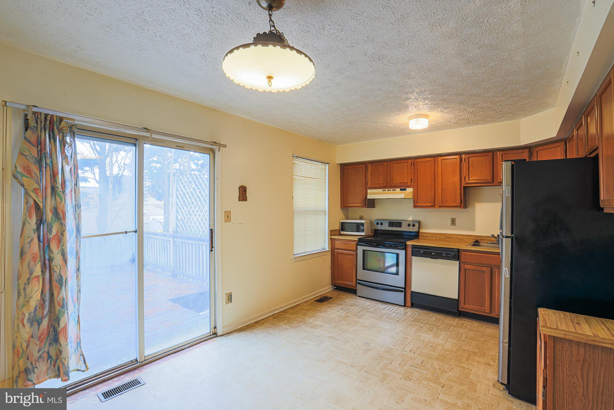 PARK MANOR CONDOMINIUMS - Residential