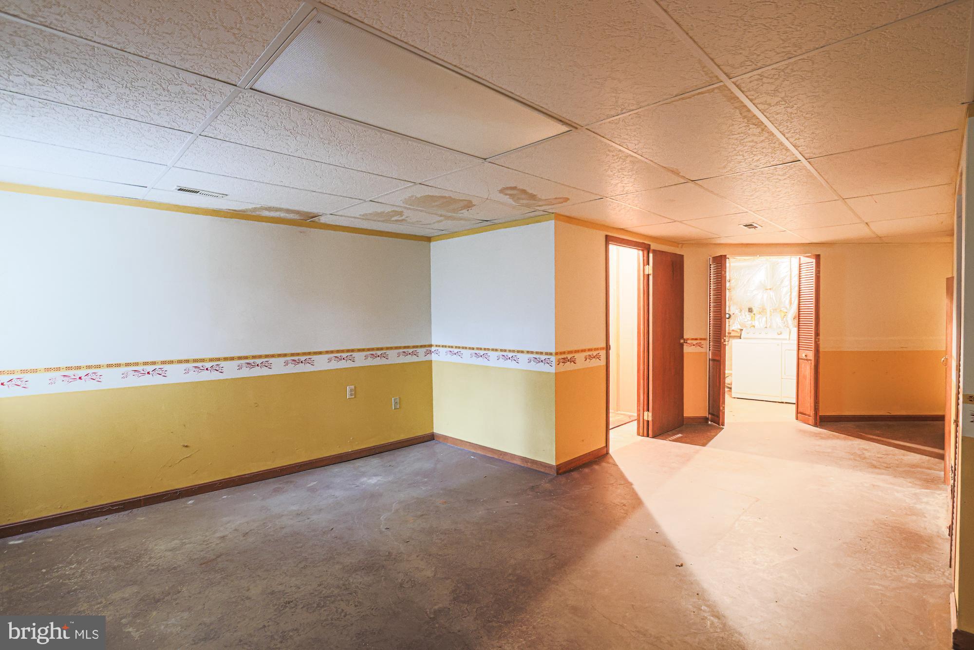 PARK MANOR CONDOMINIUMS - Residential