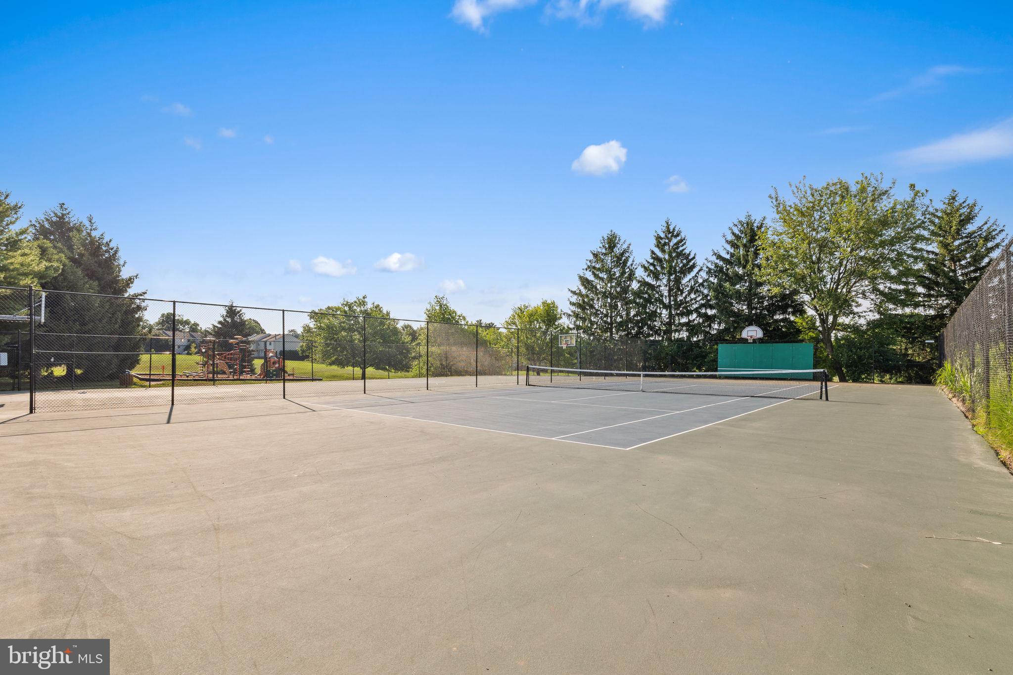 FOXFIELD - Residential Lease