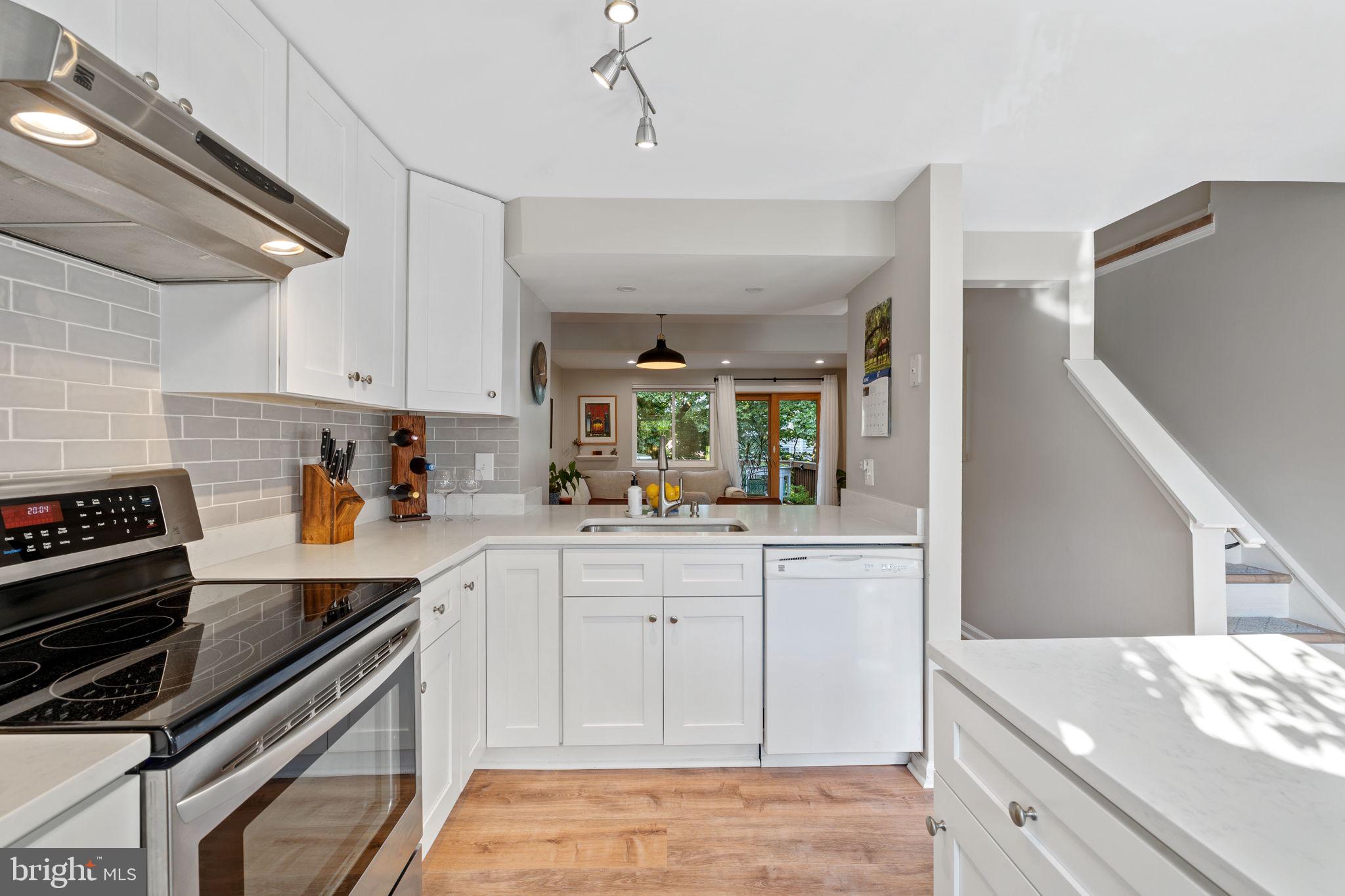 FOXFIELD - Residential Lease