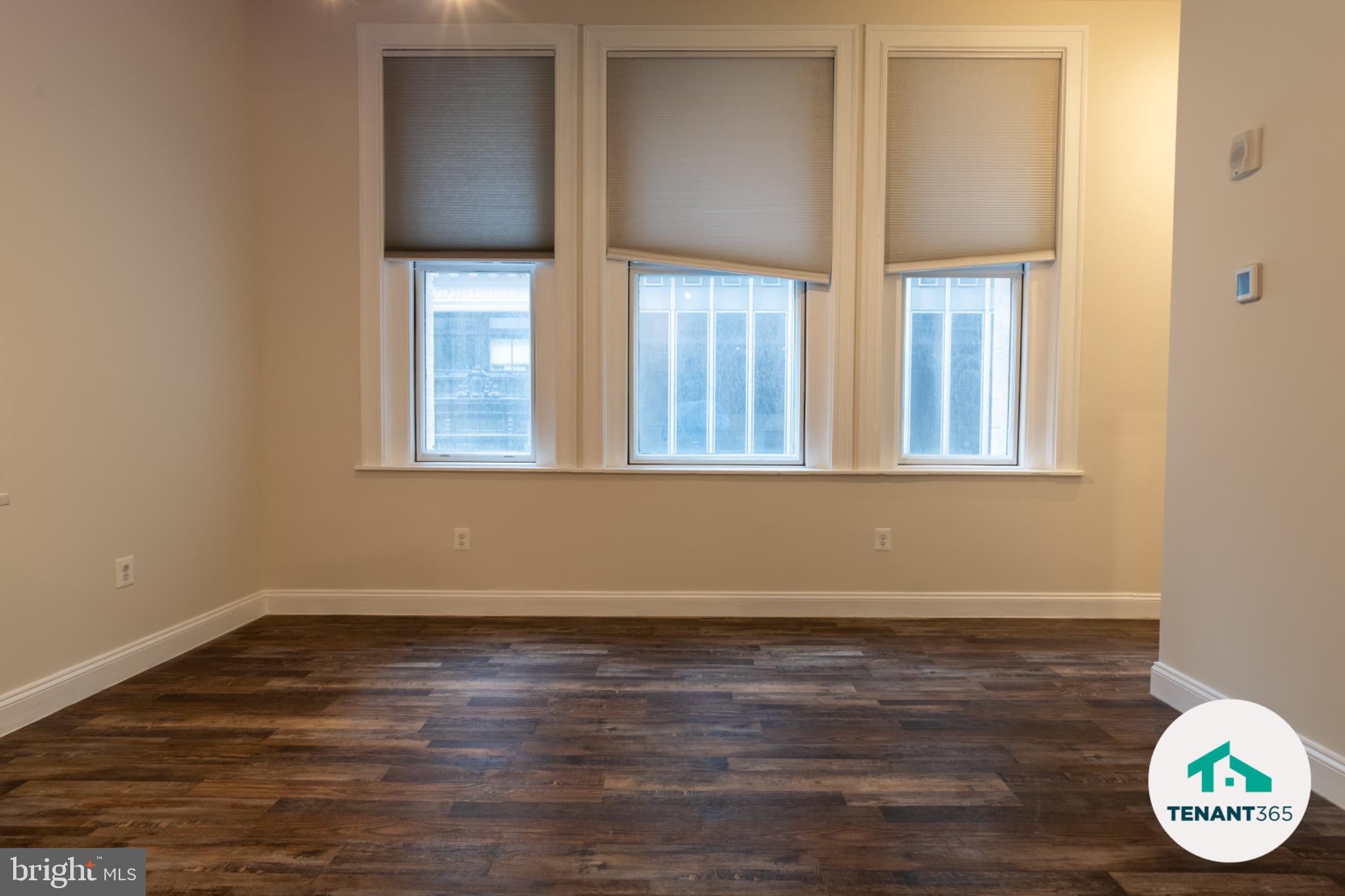 8 E FAYETTE STREET