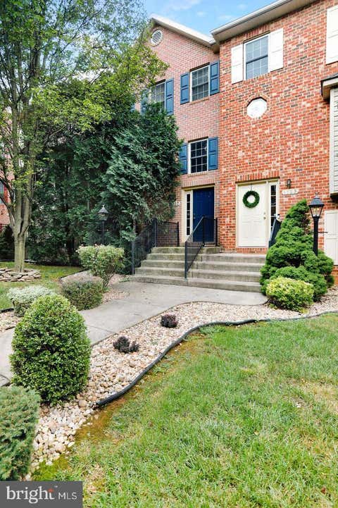 Photo of 1137 Lindsay Lane, HAGERSTOWN, MD 21742 (MLS # MDWA2038780)