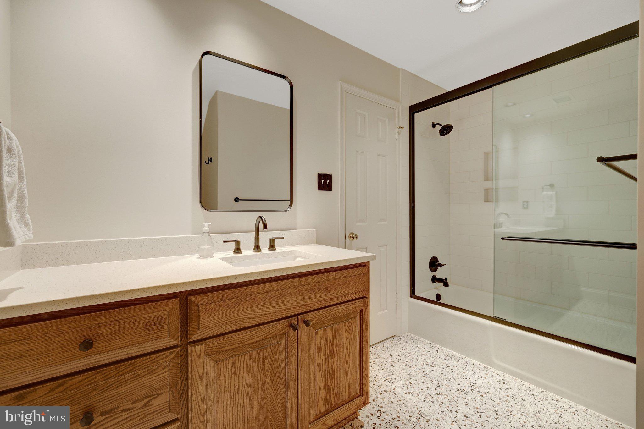 EVERMAY - Residential