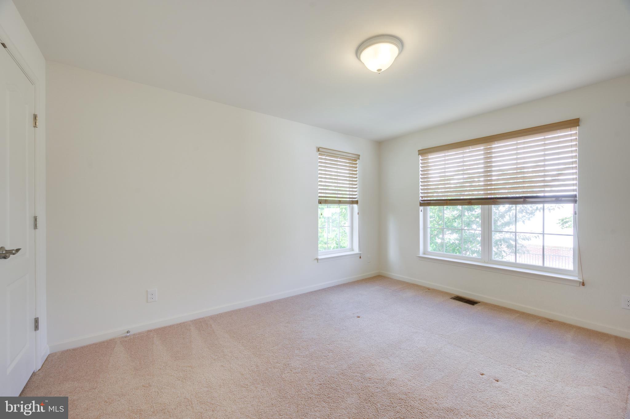 POTOMAC CLUB - Residential