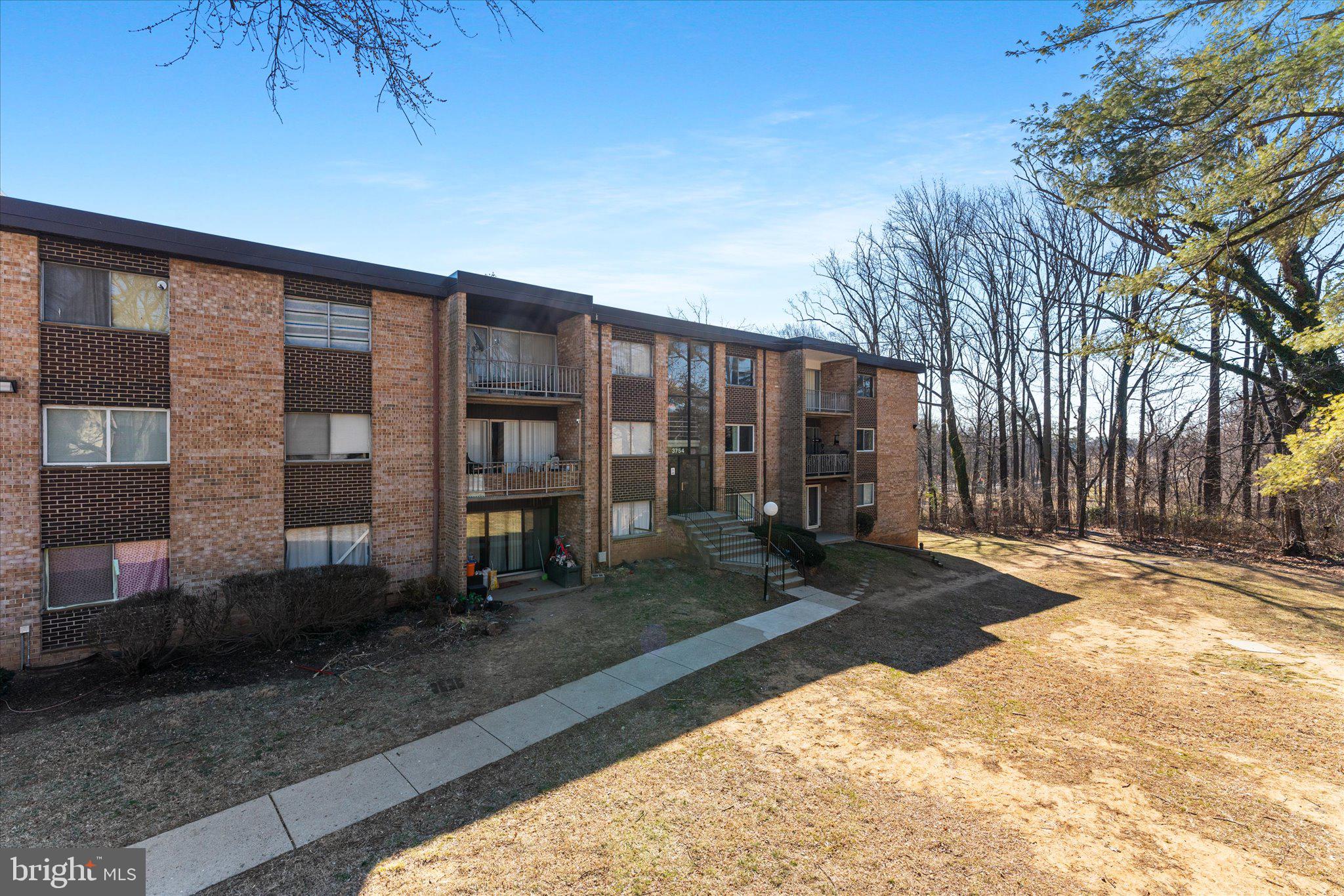 FAIRWAYS - Residential