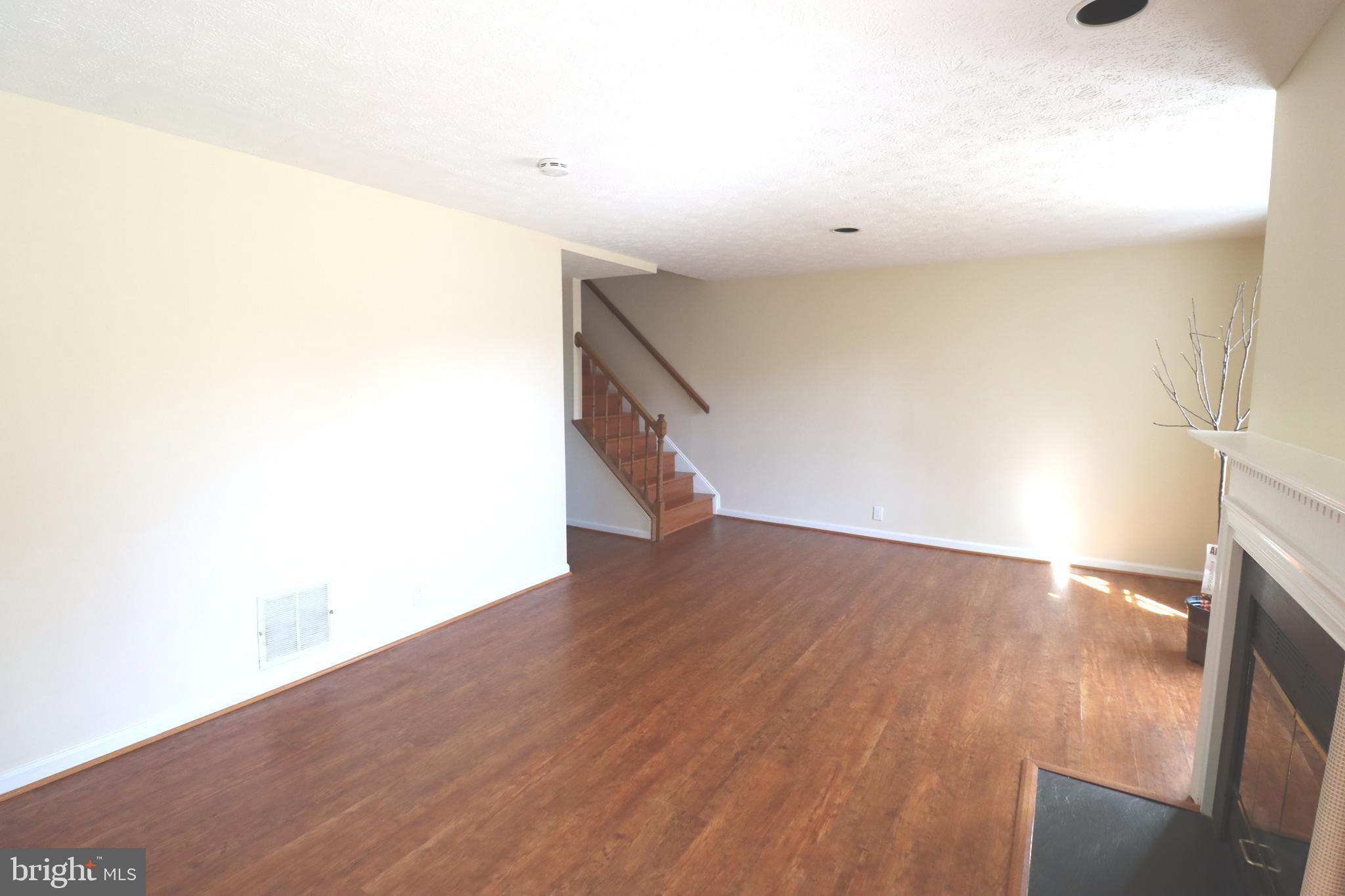 CEDAR WOODS - Residential Lease