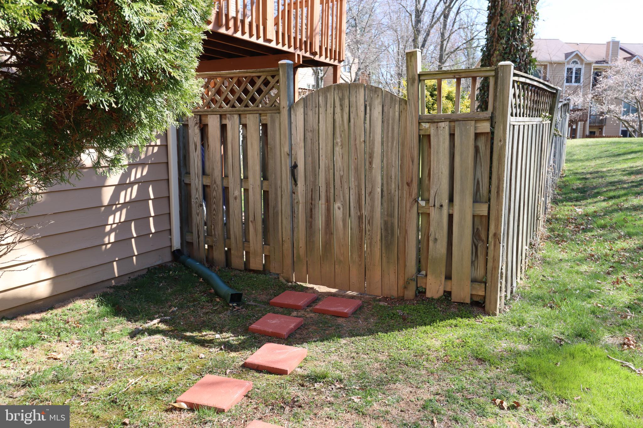 CEDAR WOODS - Residential Lease