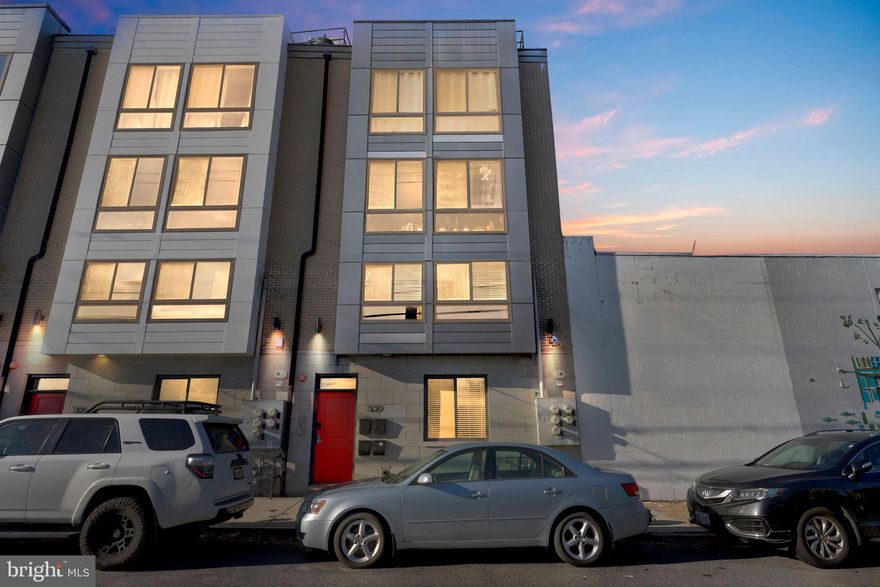 Welcome to E.Allen St Condominiums, located within walking distance to Philadelphia's Waterfront and in the heart of Fishtown. This small boutique Condo consists of just four units, and low monthly Association fees. This Condo has over 1550 sq ft of Living Space and also includes large private outdoor space perfect for entertaining, barbeques and of course your pet. This multi-level 2 bedroom, 2.5 bath unit has been tastefully finished with Hardwood Floors thru-out, Modern Kitchen Appliances, High Ceilings, Lots of oversized Windows, Separate Laundry Room, and lots of Storage Space. Both bedrooms offer full en-suite bathrooms.
This is a great opportunity to enjoy Fishtown Living and all the great Restaurants and Shops with the convenience of having Outdoor Space. The location allows for easy accessibility to all Major Highways and Bridges. Tax Abatement still remaining.