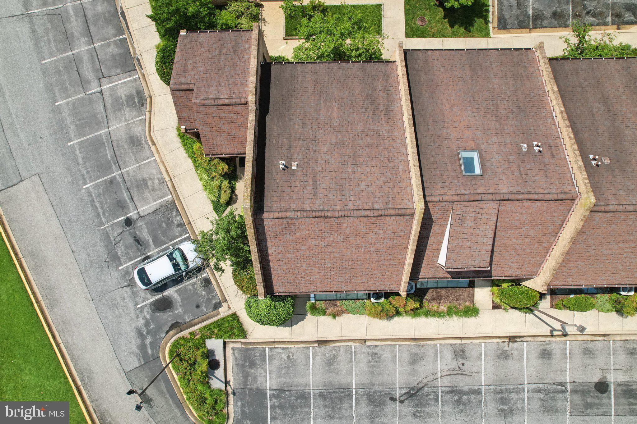 GAITHERSBURG - Commercial Sale