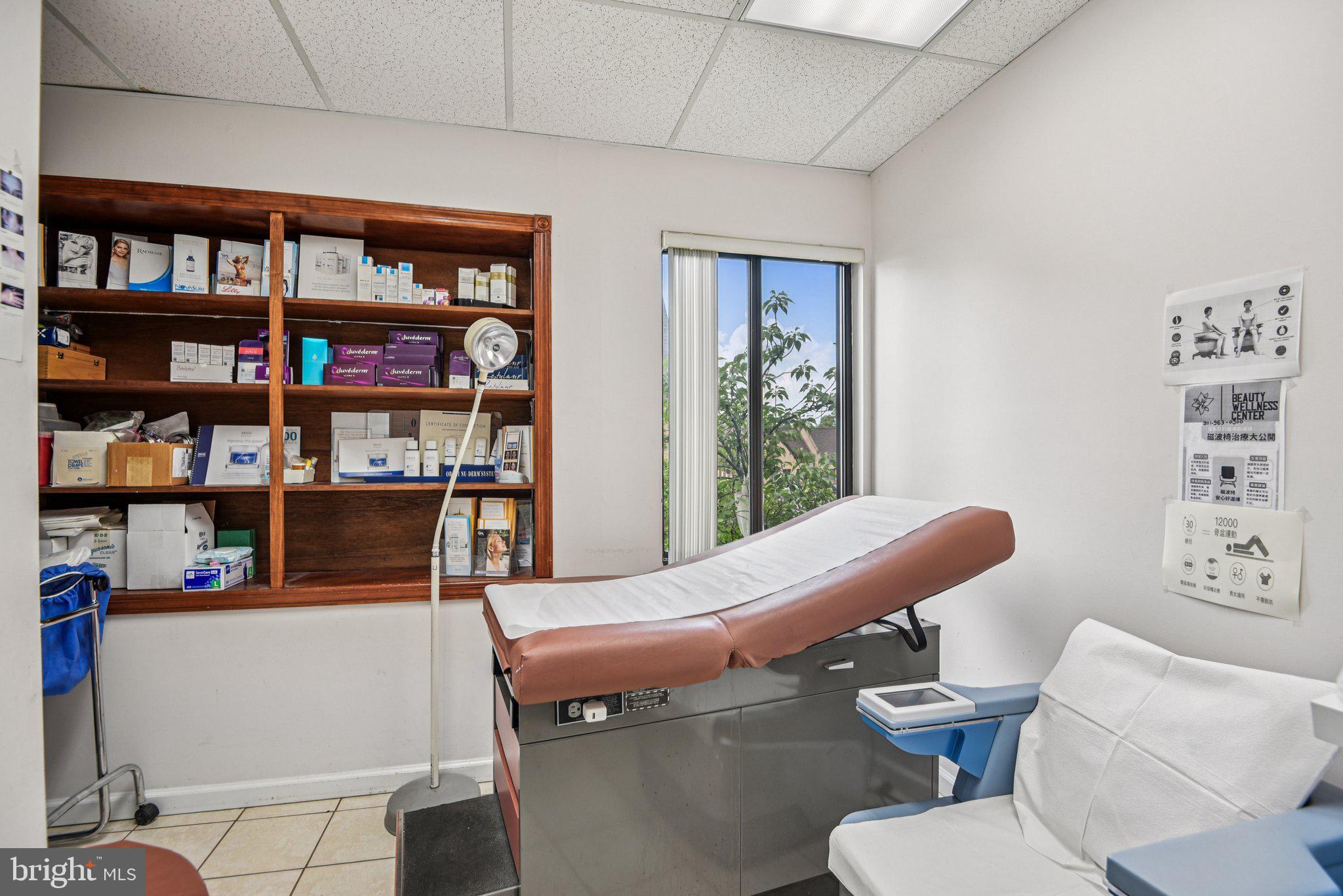 GAITHERSBURG - Commercial Sale