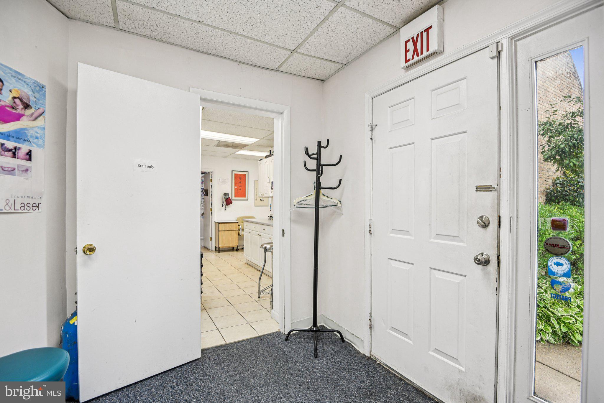 GAITHERSBURG - Commercial Sale