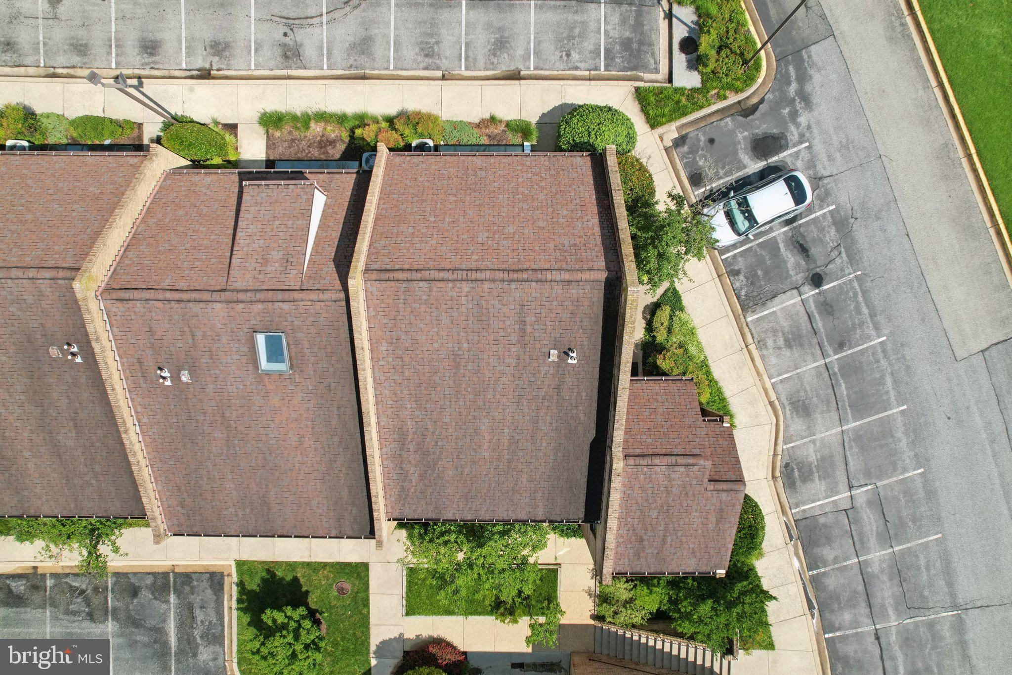 GAITHERSBURG - Commercial Sale