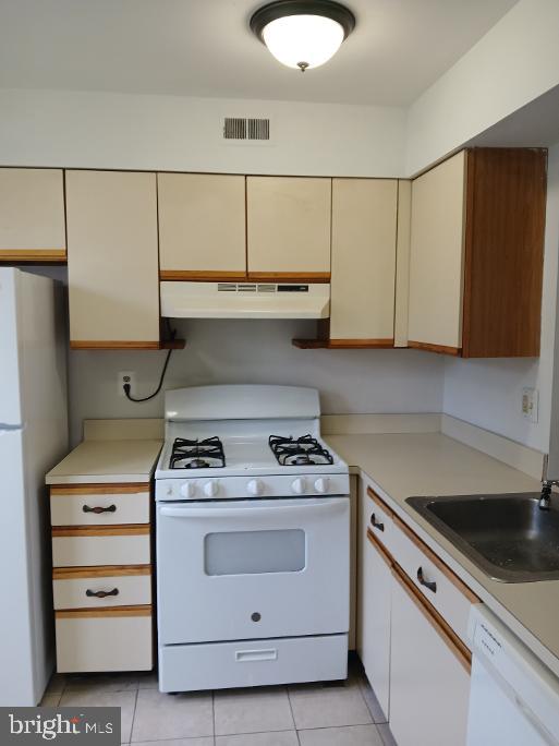 2001 RALSTON DRIVE