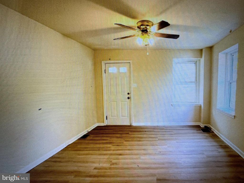 Photo of 617 3rd Street, BEVERLY, NJ 08010 (MLS # NJBL2098308)