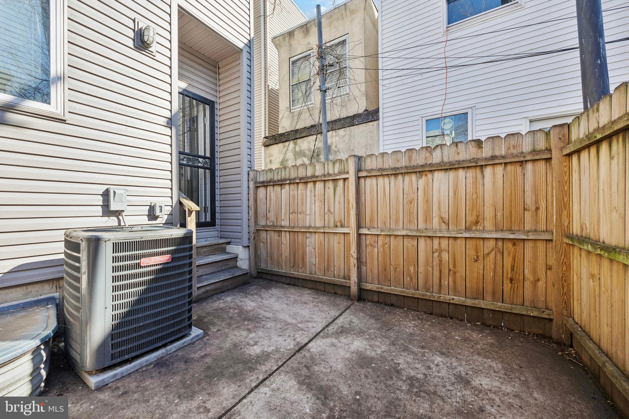 GRAYS FERRY - Residential